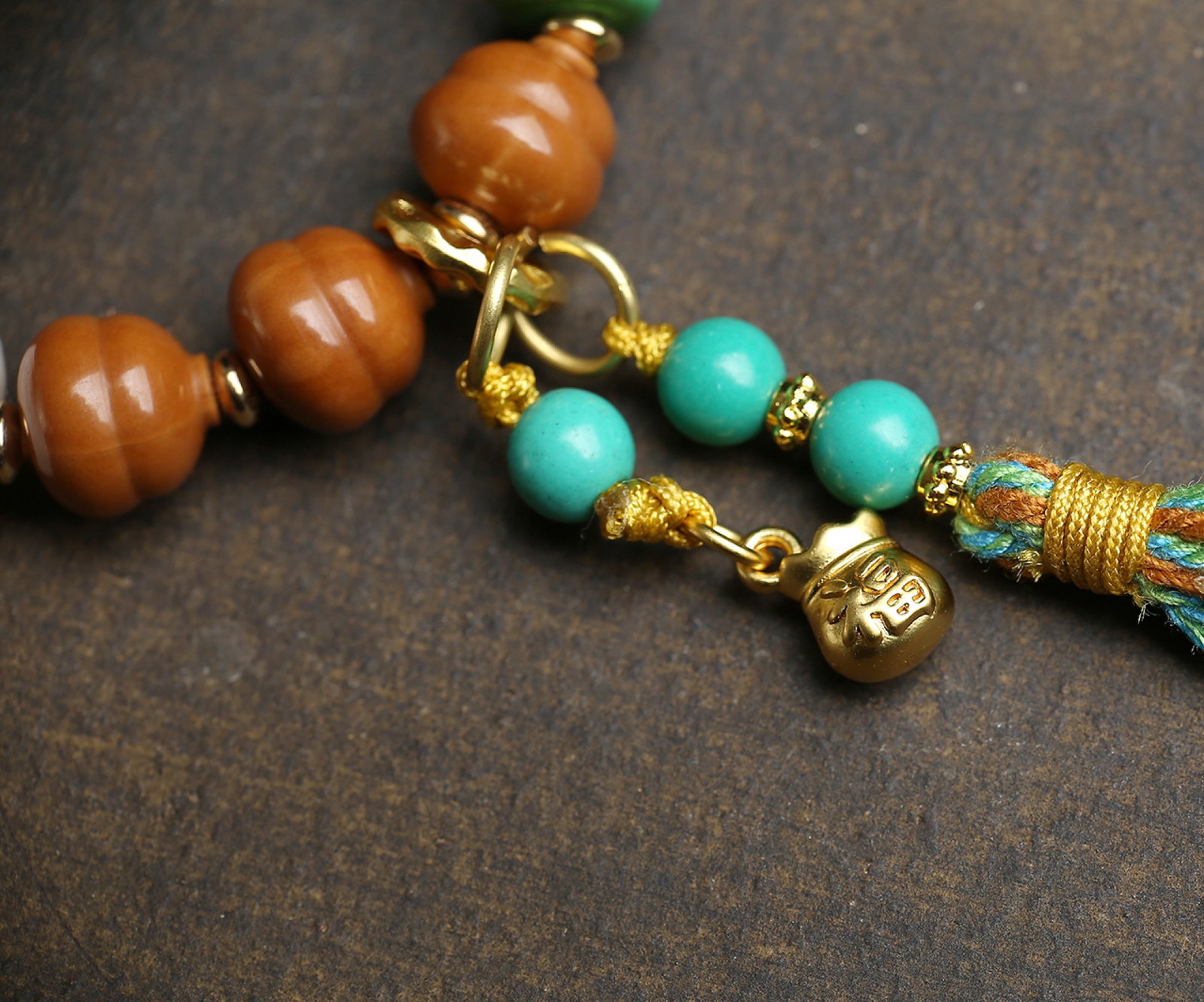 An Exquisite Walnut Gourd Bracelets - 2