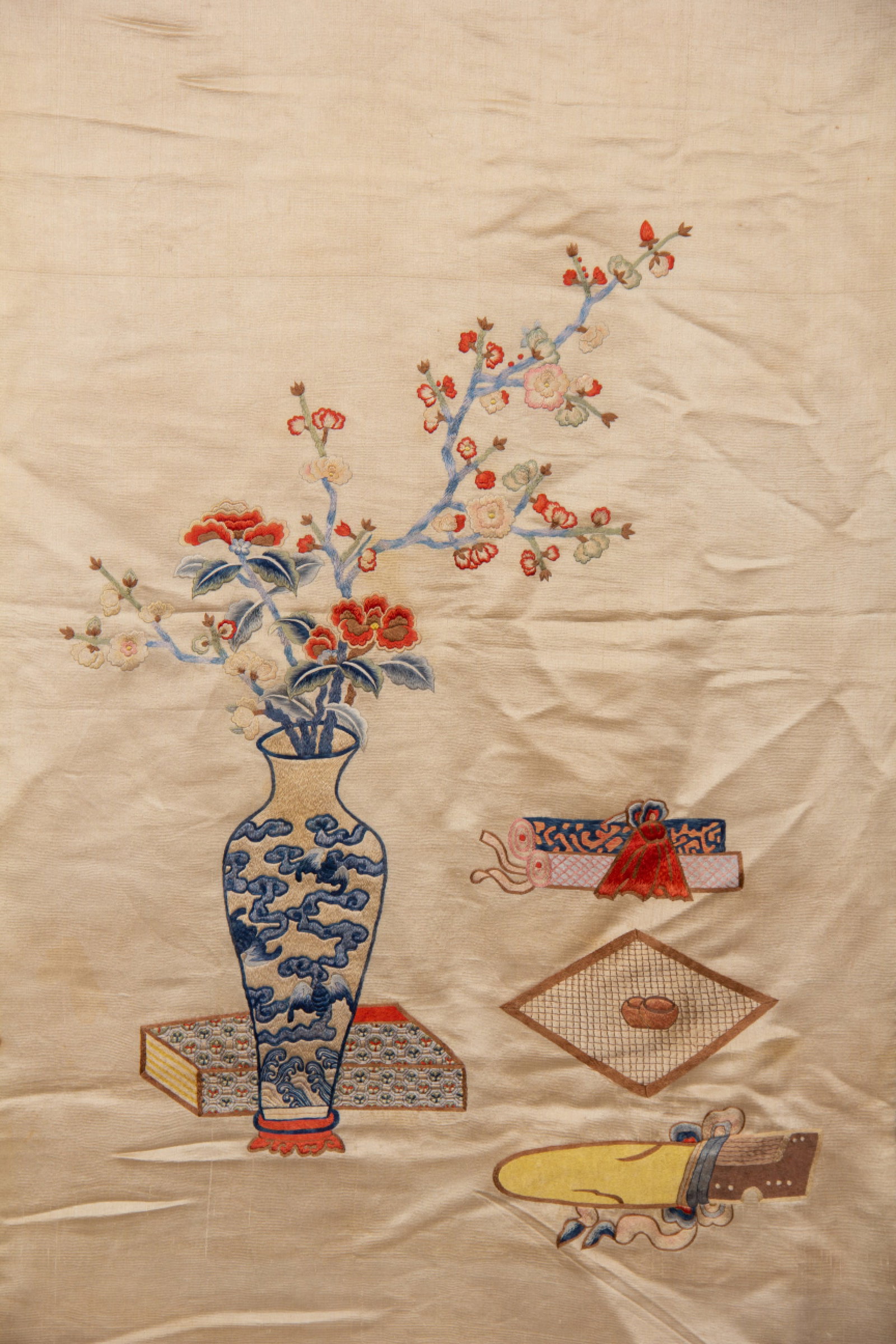 An Exquisite Embroidery Flower Pattern - 2