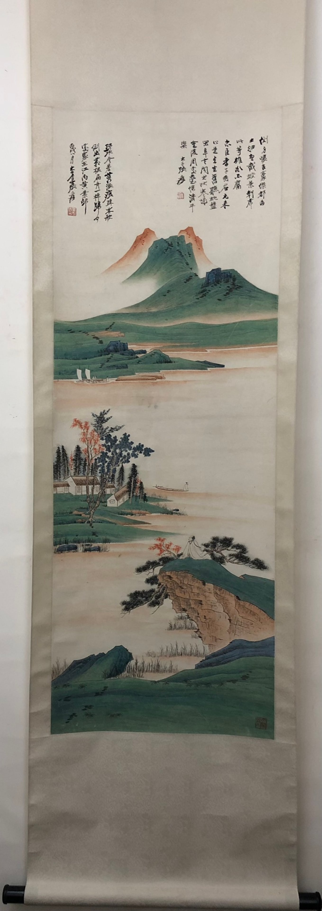 A Chinese Vertical Scroll Ink Painting of Landscape on Paper: A Chinese Vertical Scroll Ink Painting of Landscape on Paper,Zhang Daqian,Size:52.4inx18.9in 一幅中国水墨山水画立轴,张大&#