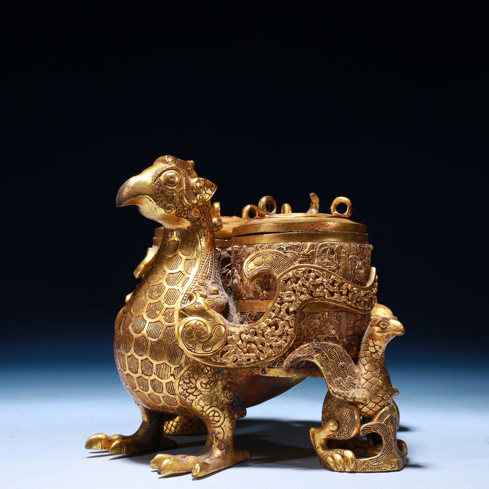 An Exquisite Gilt Bronze Phoenix Pattern Conjoined Jars - 2