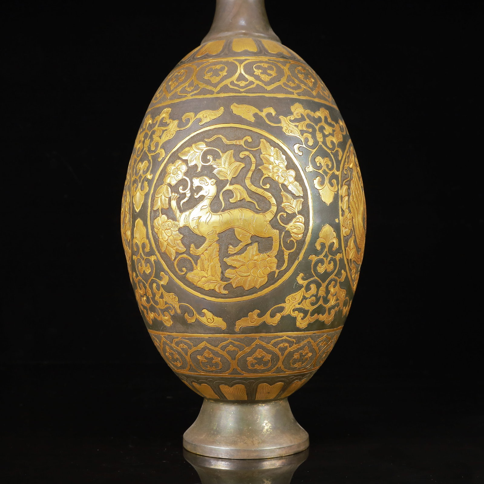 A Huge Gilt Silver Auspicious Beast Pattern Ewer - 8