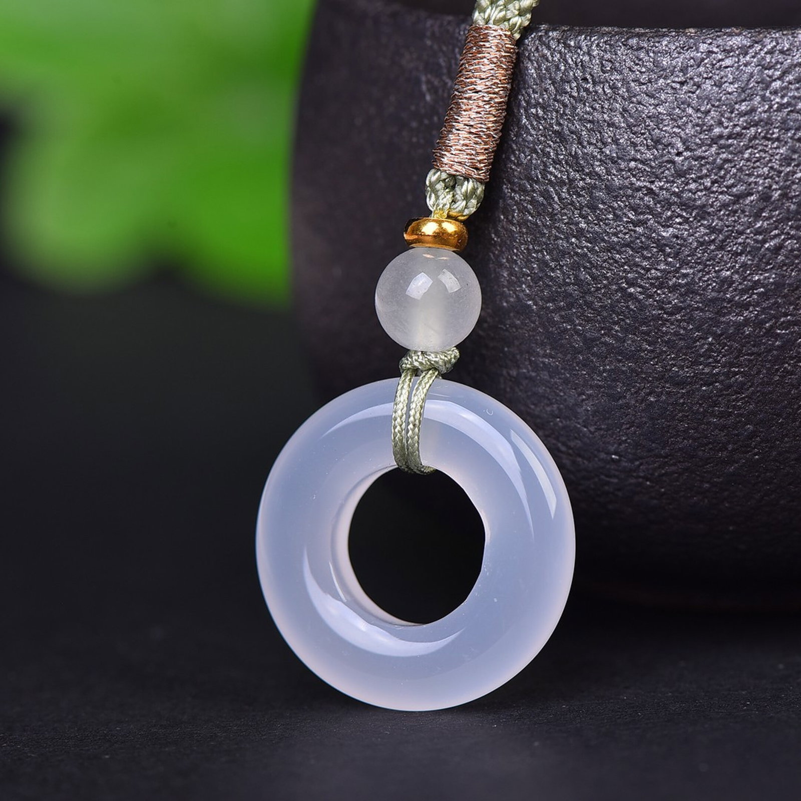 An Exquisite Agate Jade Pendant - 2