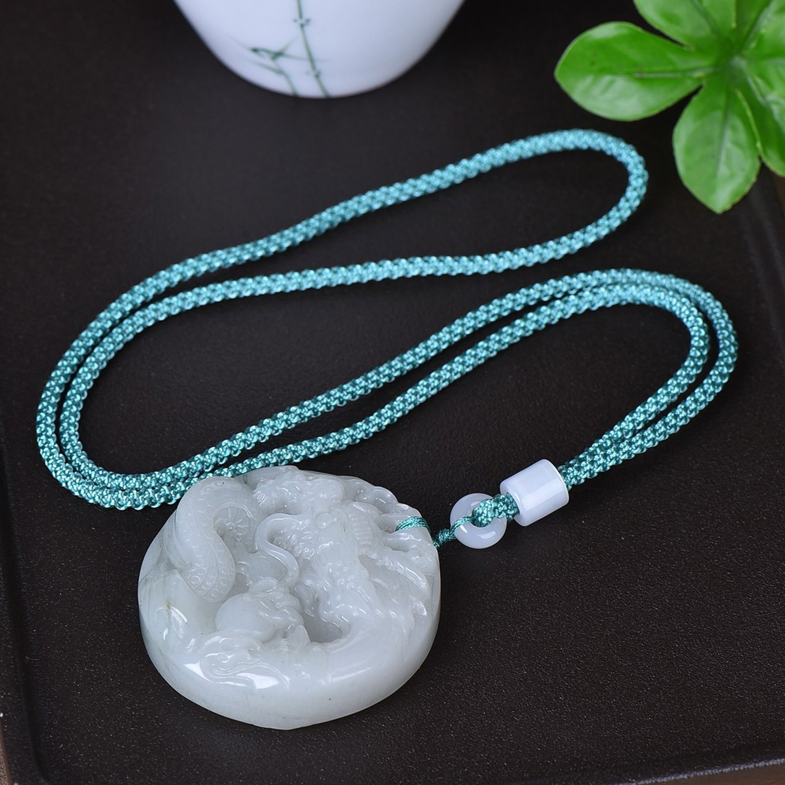 An Exquisite Jadeite Dragon Pattern Pendant - 2