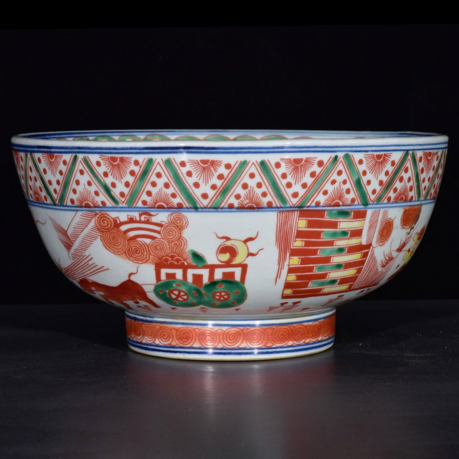 An Exquisite Red-and-Green Glazed Character and Story Pattern Bowl (1 of 9)