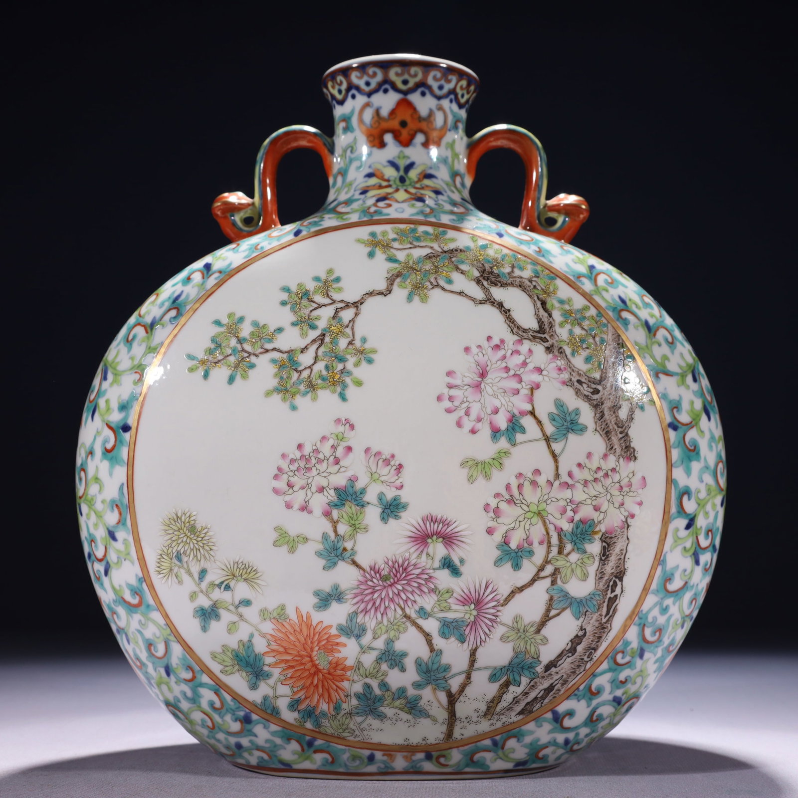 An Exquisite Famille-Rose Flower Pattern Double-Ears Vase,with poem: An Exquisite Famille-Rose Flower Pattern Double-Ears Vase,with poem,Qing Dynasty,China,Qianlong Six-character Mark,Size:9.1inx4.3inx11in,Weight:2550g 粉彩花卉纹双&#