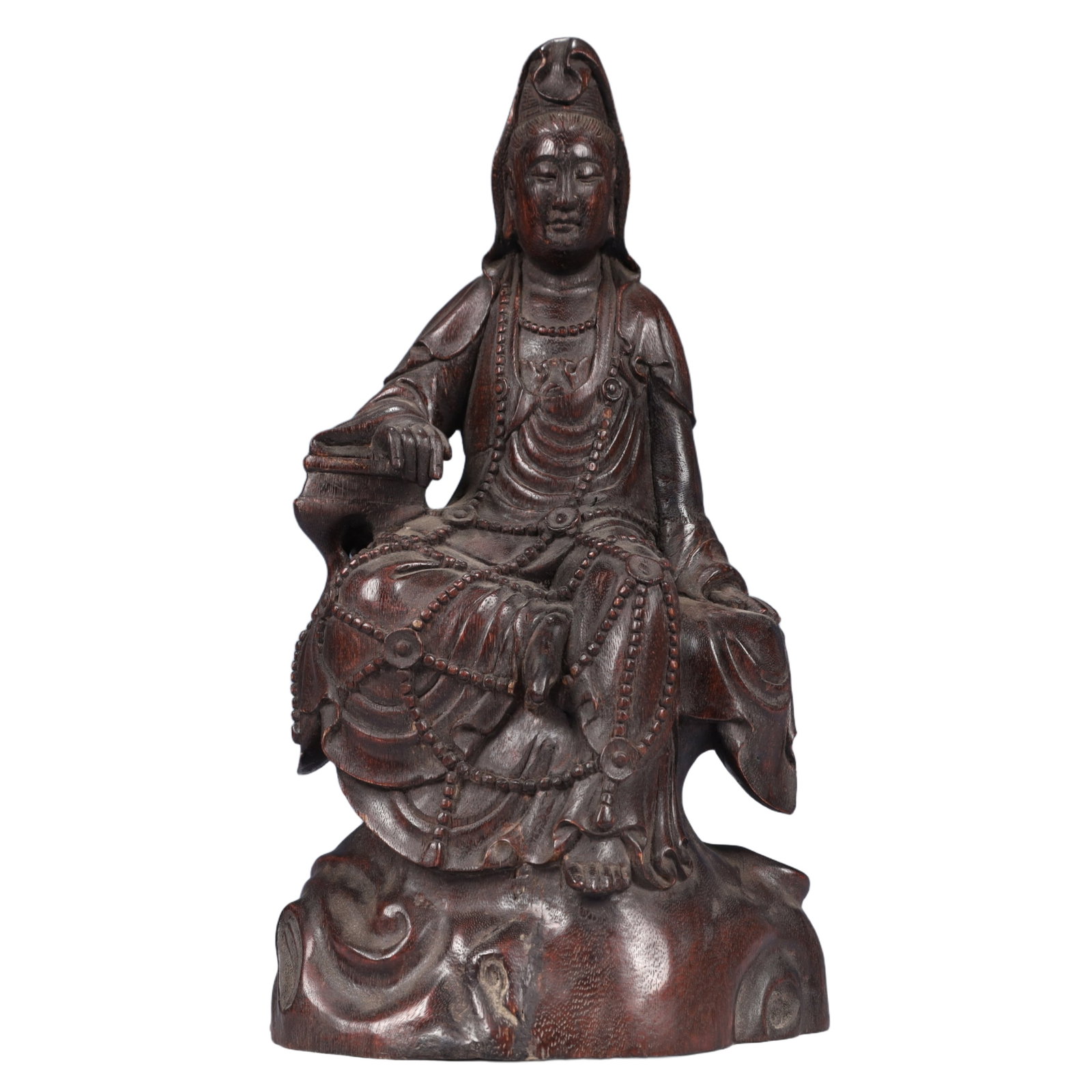 An Exquisite Redwood Statue of Avalokitesvara: An Exquisite Redwood Statue of Avalokitesvara,Qing Dynasty, China,Size:6.3inx5.1inx12.2in,Weight:600g 沉香木观音像,中国清代