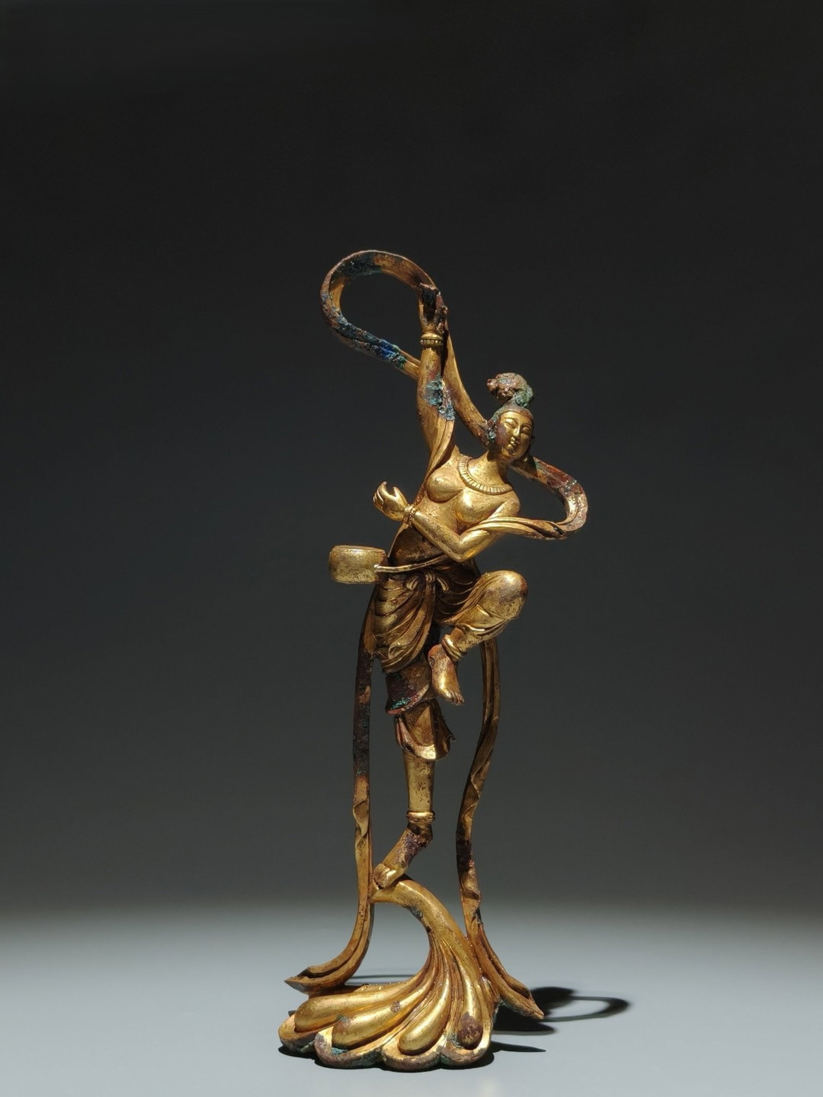 An Exquisite Gilt Bronze Figure Ornament: An Exquisite Gilt Bronze Figure Ornament,Tang Dynasty,China,Size:10.4inx3.5inx2in 铜鎏金人物摆件,中国唐代