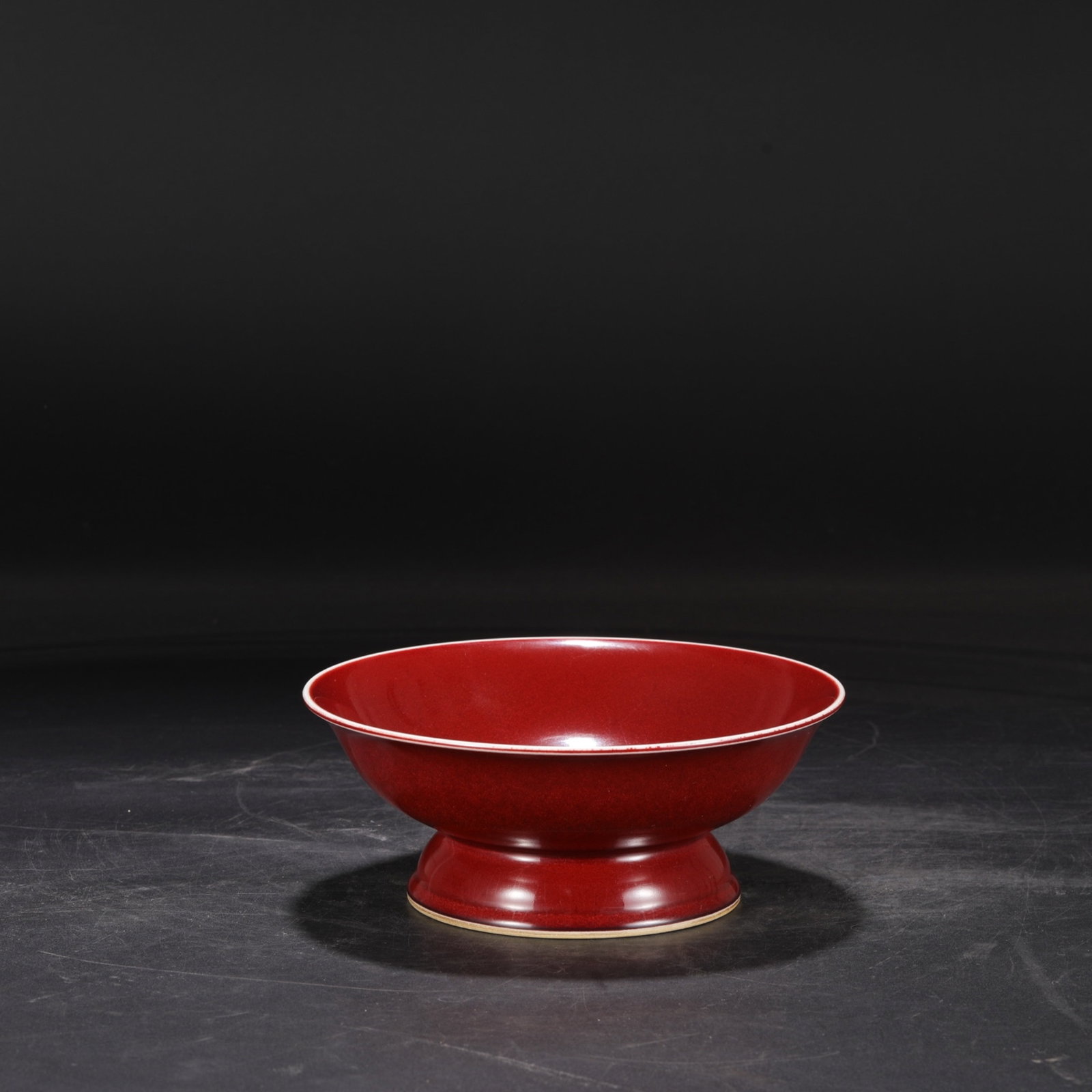 An Exquisite Ruby red-Glazed Stem Plate - 2