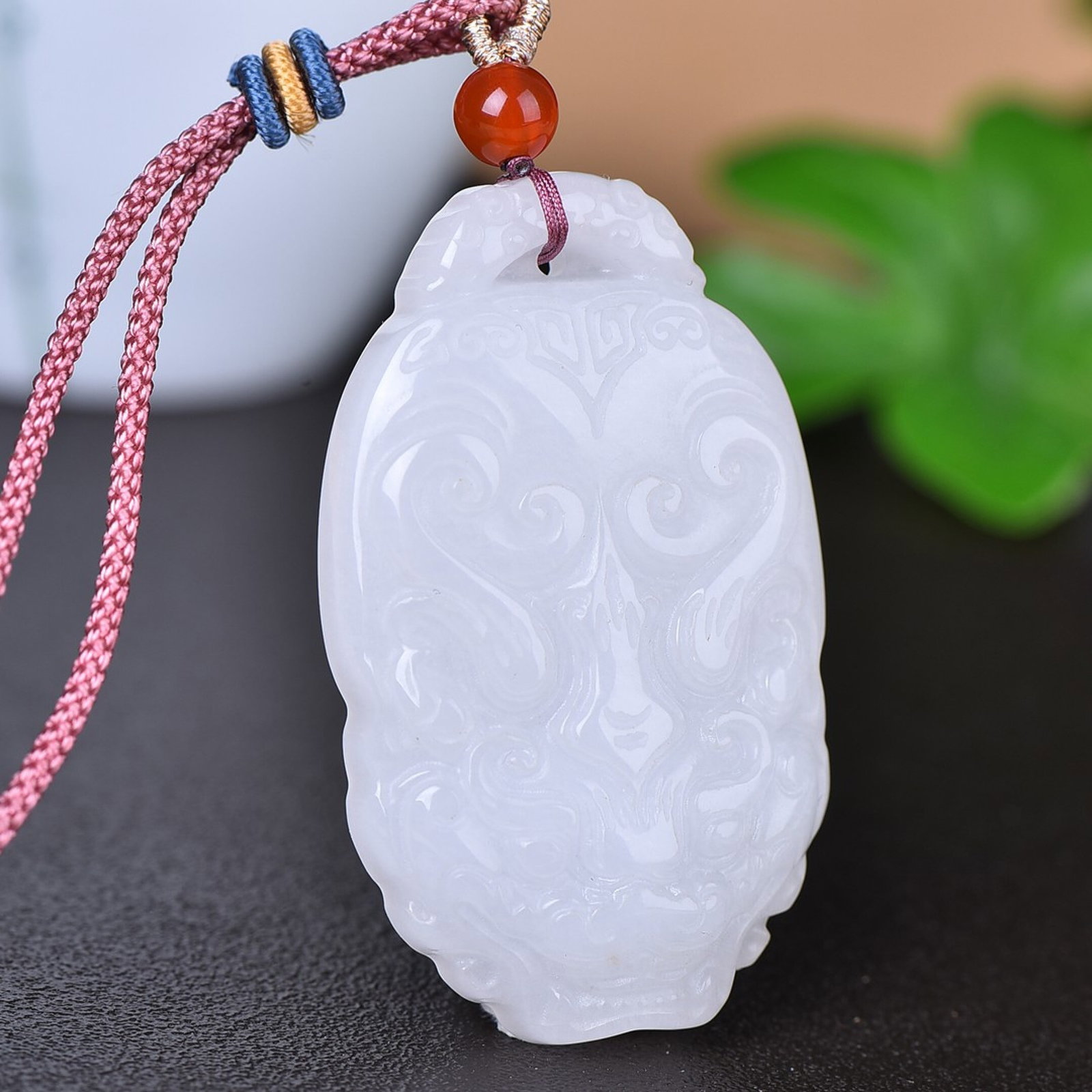 An Exquisite White Jade Beast-Face Pattern Pendant - 3