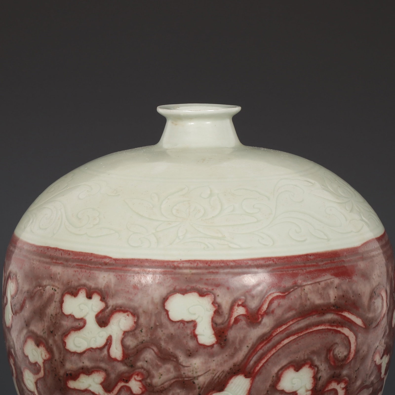 A Huge Underglaze-Red Auspicious Cloud and Phoenix Pattern Vase - 2