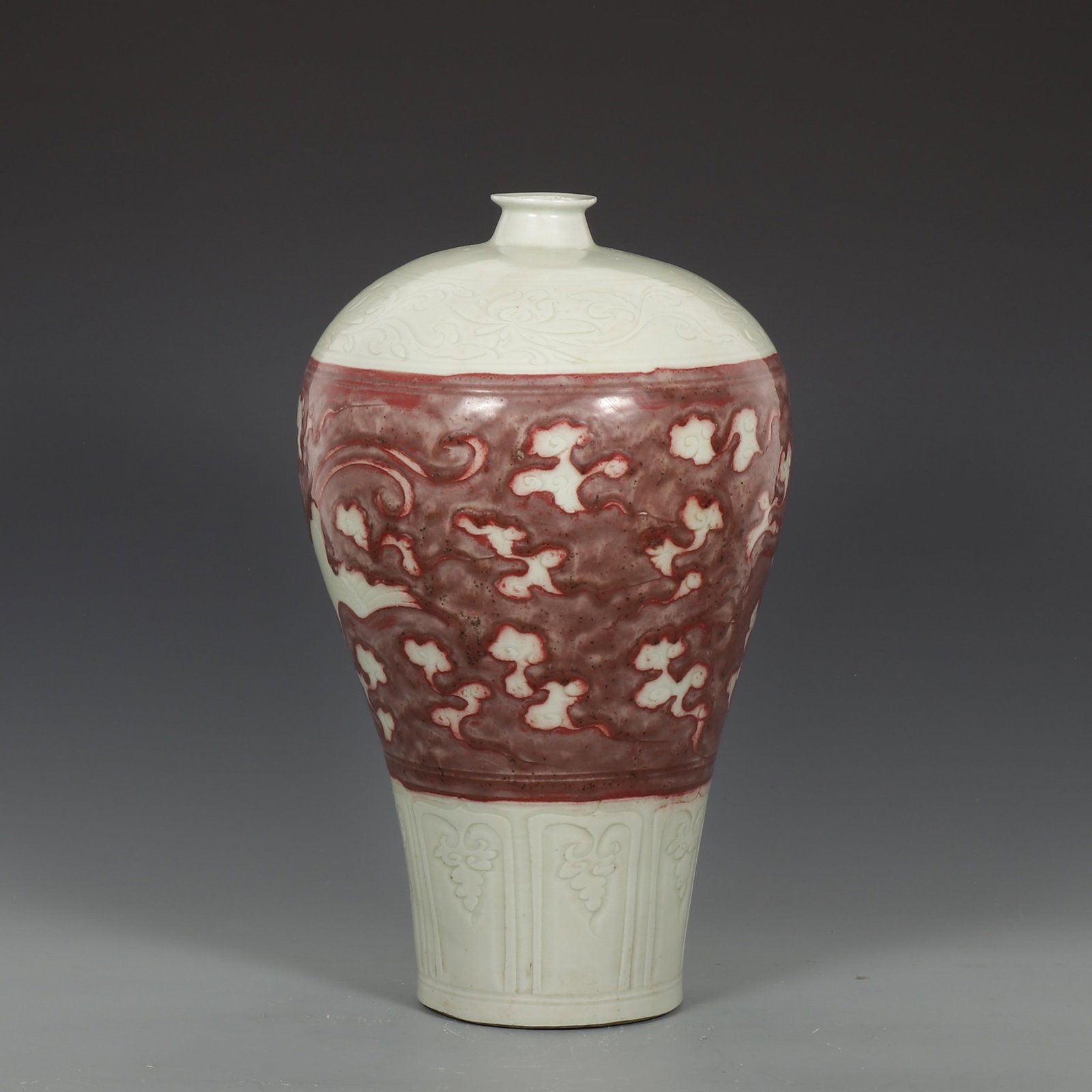 A Huge Underglaze-Red Auspicious Cloud and Phoenix Pattern Vase - 4
