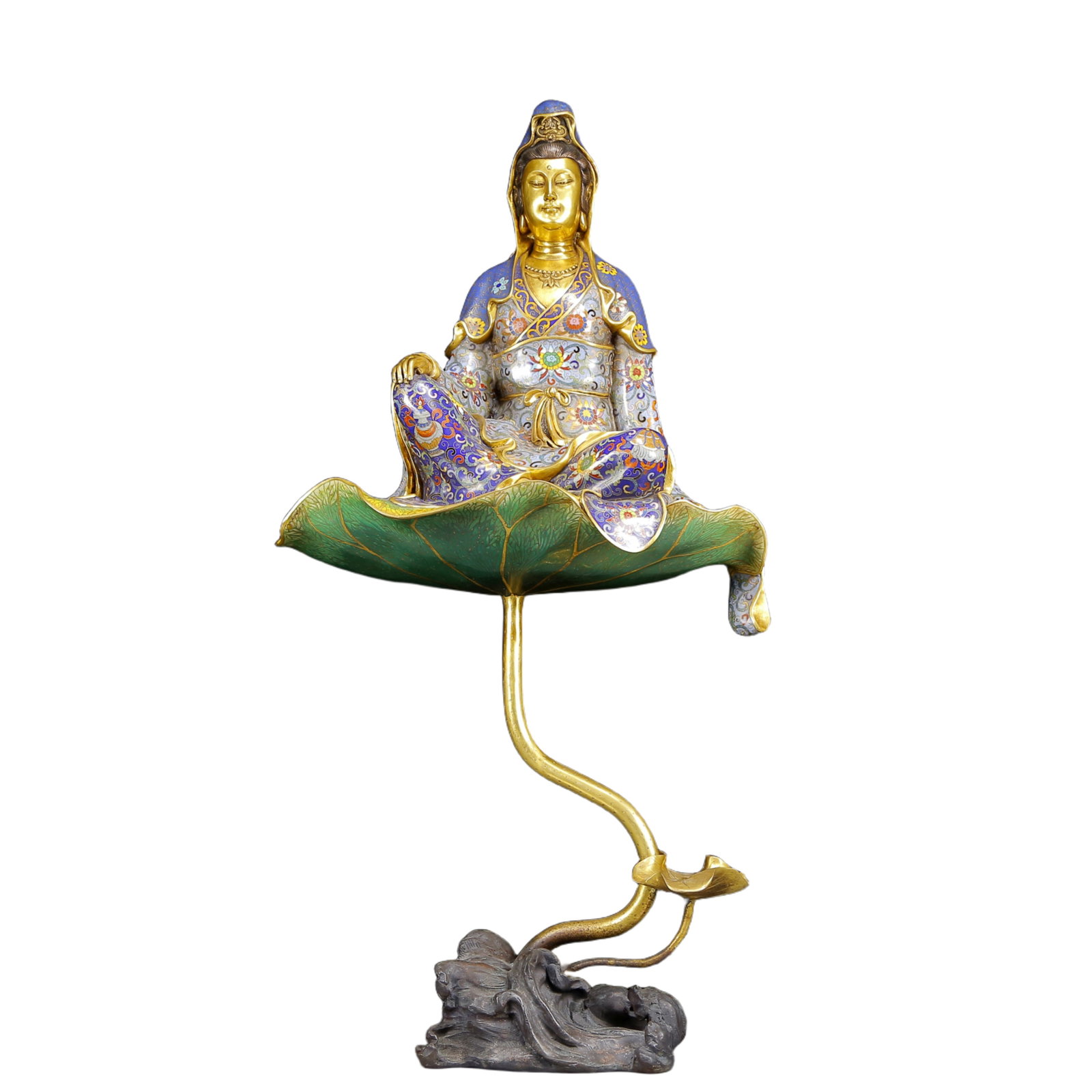 A Huge Cloisonne Avalokitesvara Statue Ornament: A Huge Cloisonne Avalokitesvara Statue Ornament,Qing Dynasty, China,Size:16.9inx9.8inx31.9in,Weight:15685g 景泰蓝观音像摆件，清代