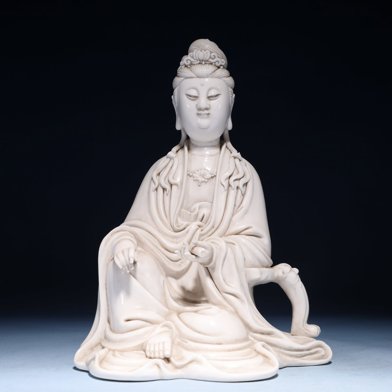 A Solemn Blance-De-Chine Statue of Avalokitesvara (1 of 11)