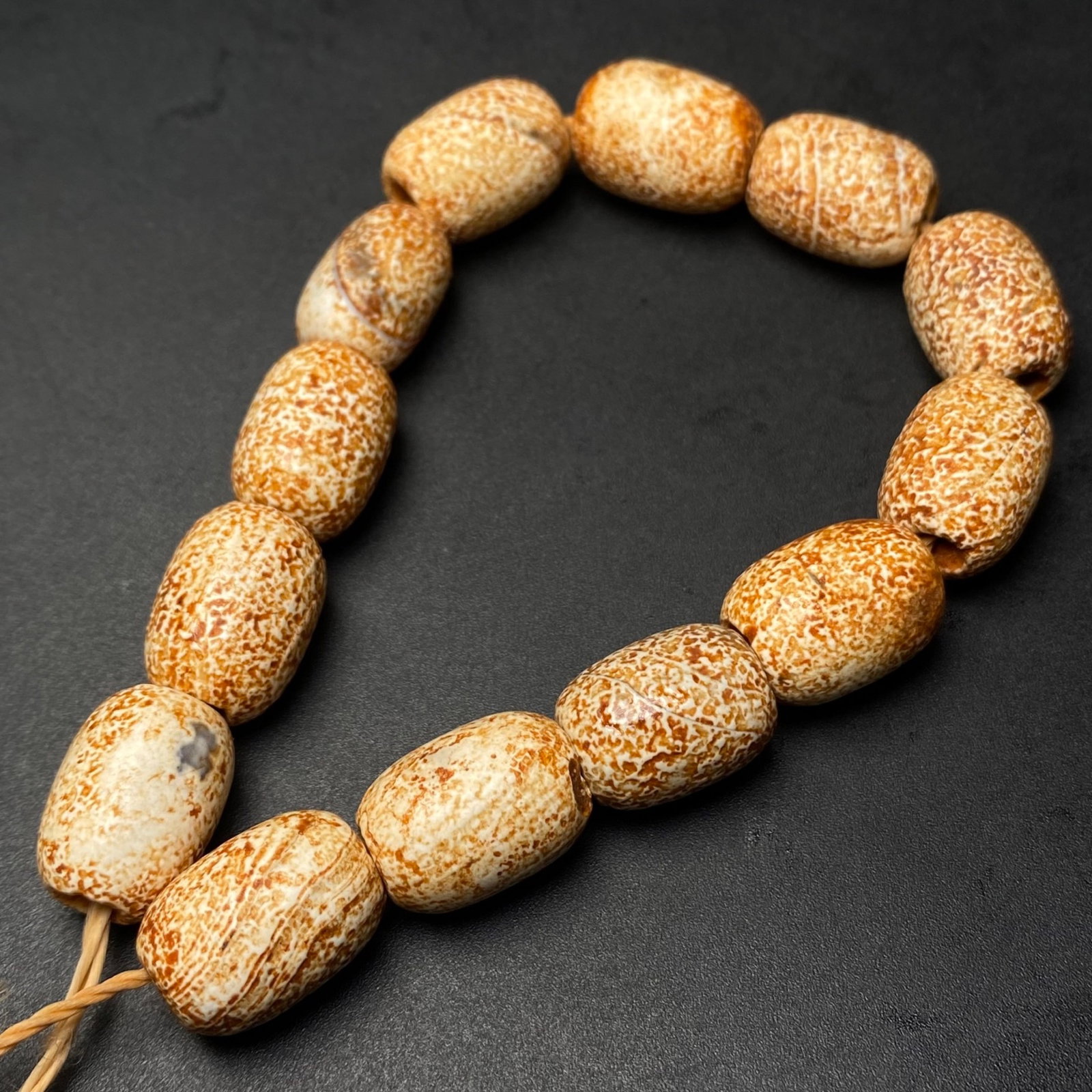 A Precious Agate Bracelets - 7