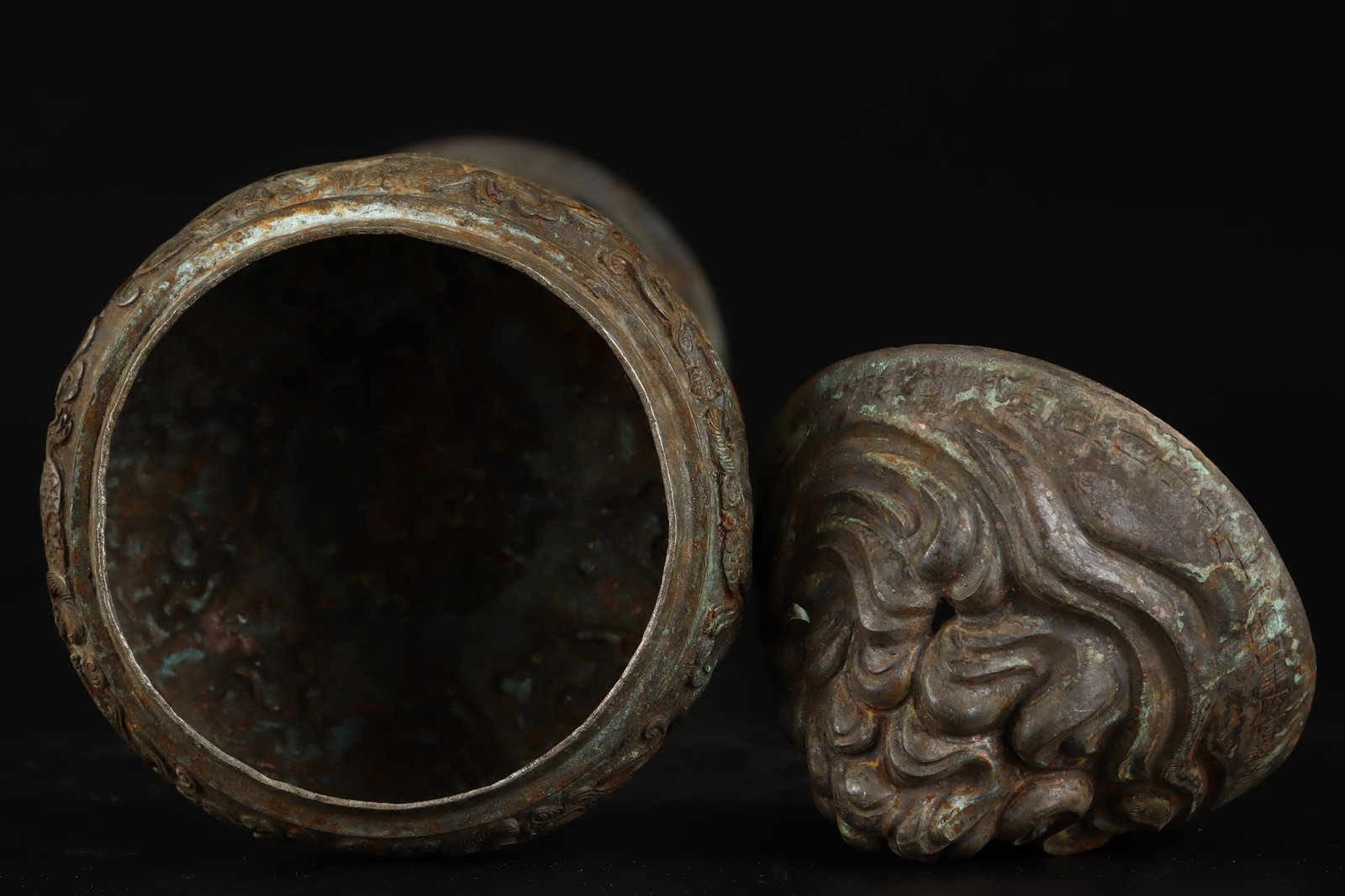 An Exquisite Silver Dragon Pattern Censer - 7