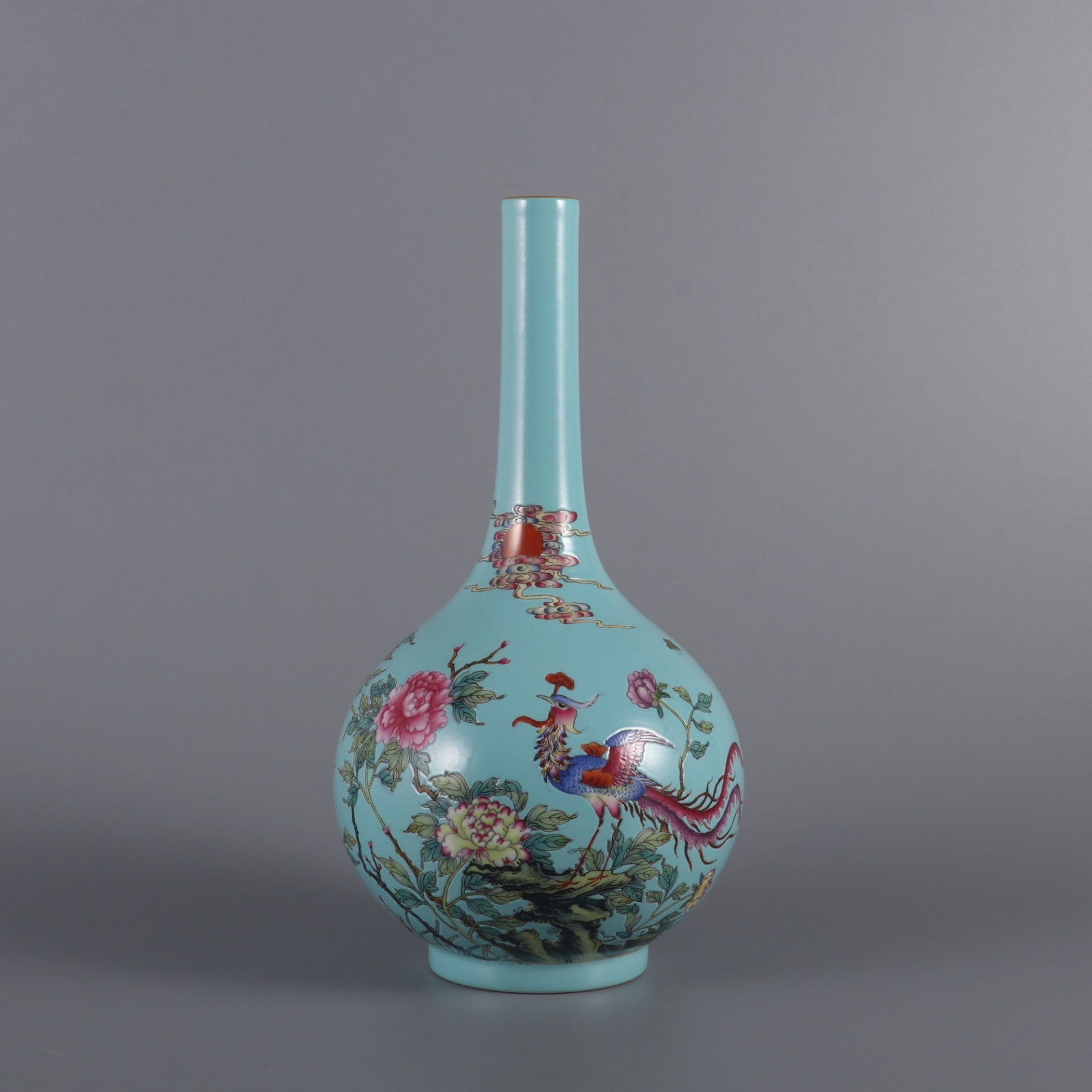 An Exquisite Turquoise Glazed Famille-Rose Flower and Phoenix Pattern Vase,with poem: An Exquisite Turquoise Glazed Famille-Rose Flower and Phoenix Pattern Vase,with poem,Qing Dynasty,China,Yongzheng Six-character Mark,Size:9inx4.5in 松石绿釉粉彩!