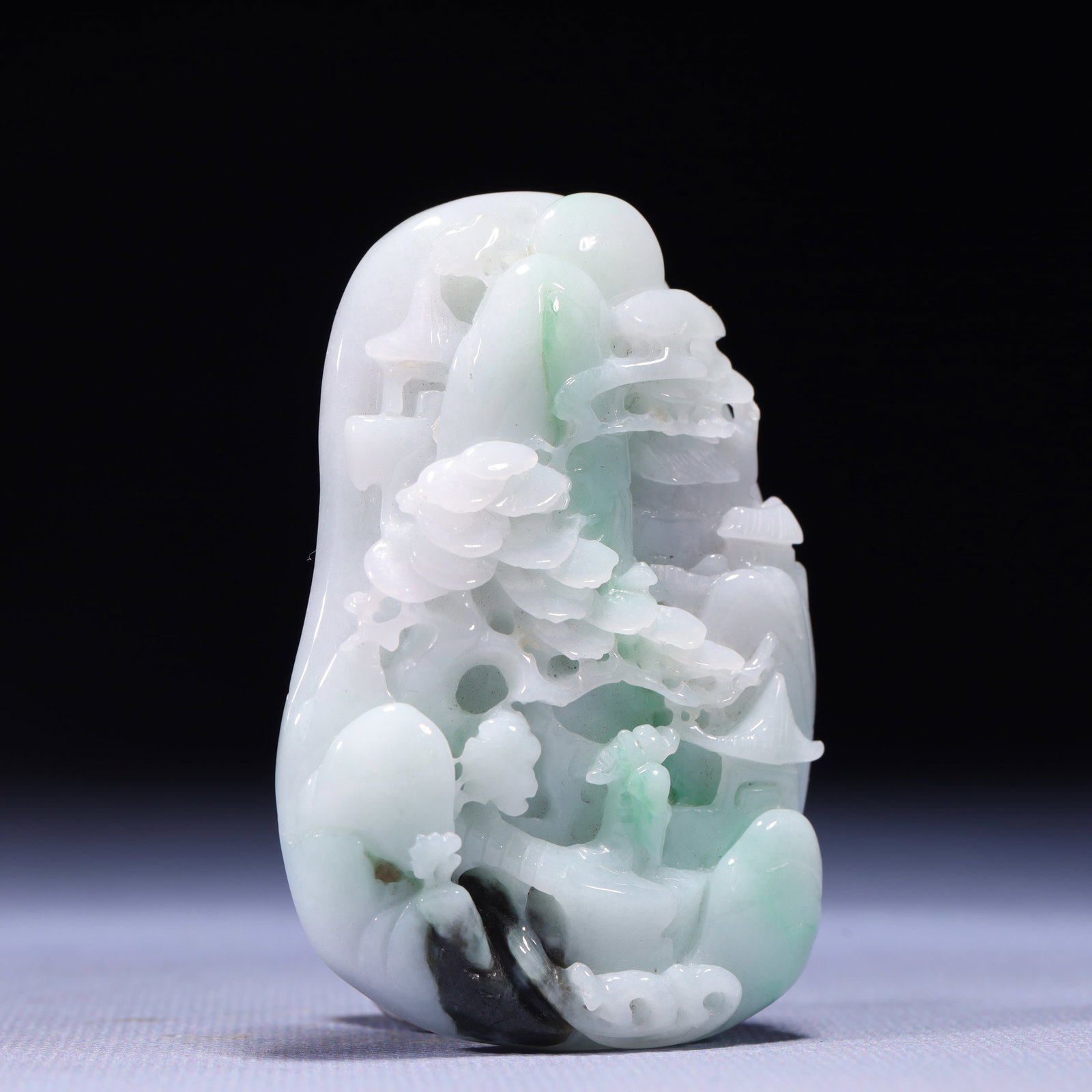 An Exquisite Jadeite Landscape Pattern Pendant - 3