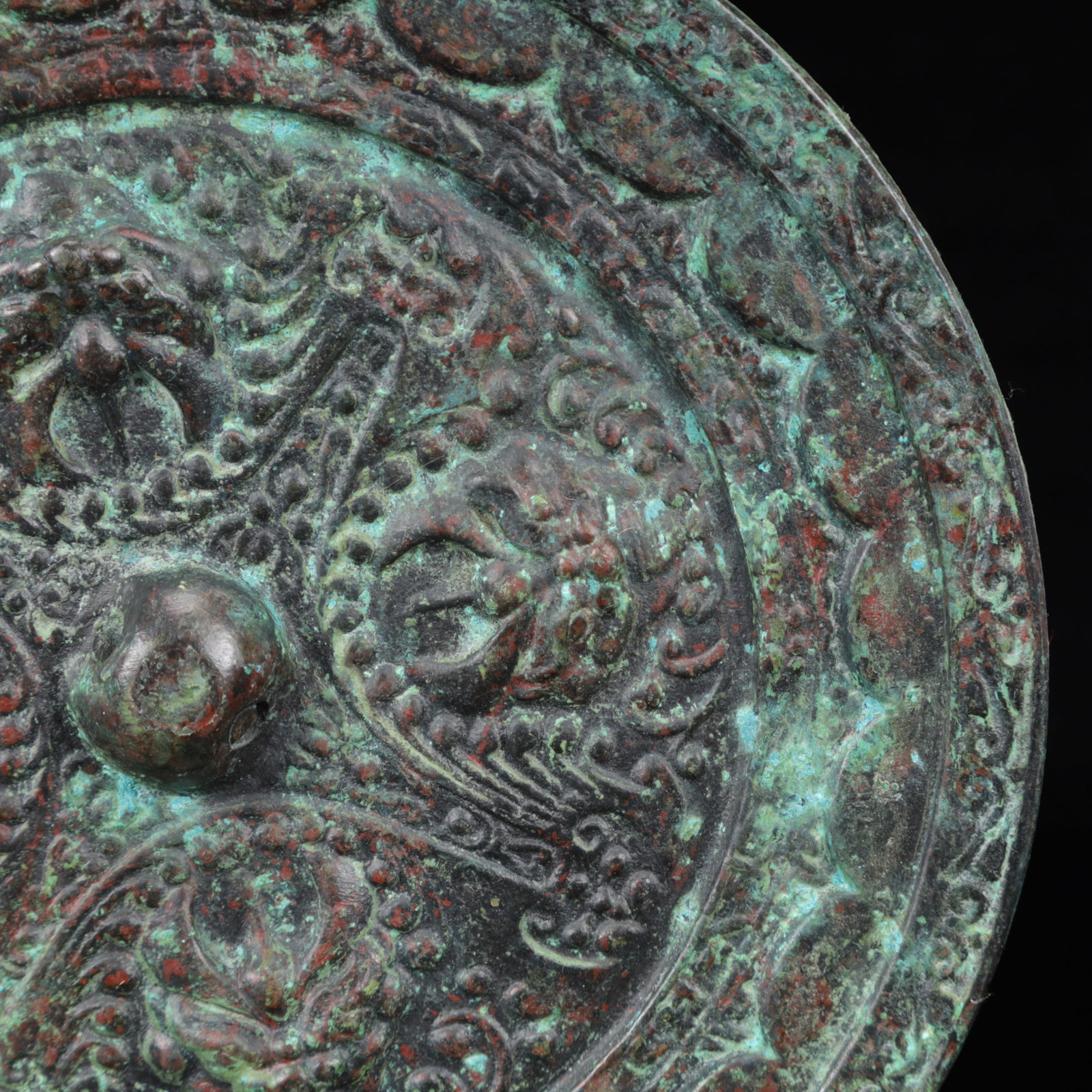 An Archaic Bronze Beast-Face Pattern Round Mirror - 3