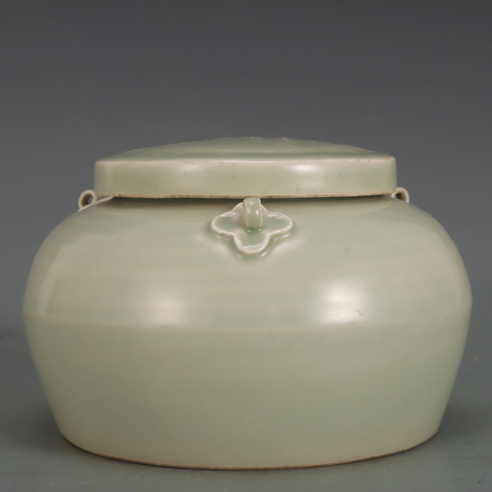 An Exquisite Celadon Glazed Jar - 5