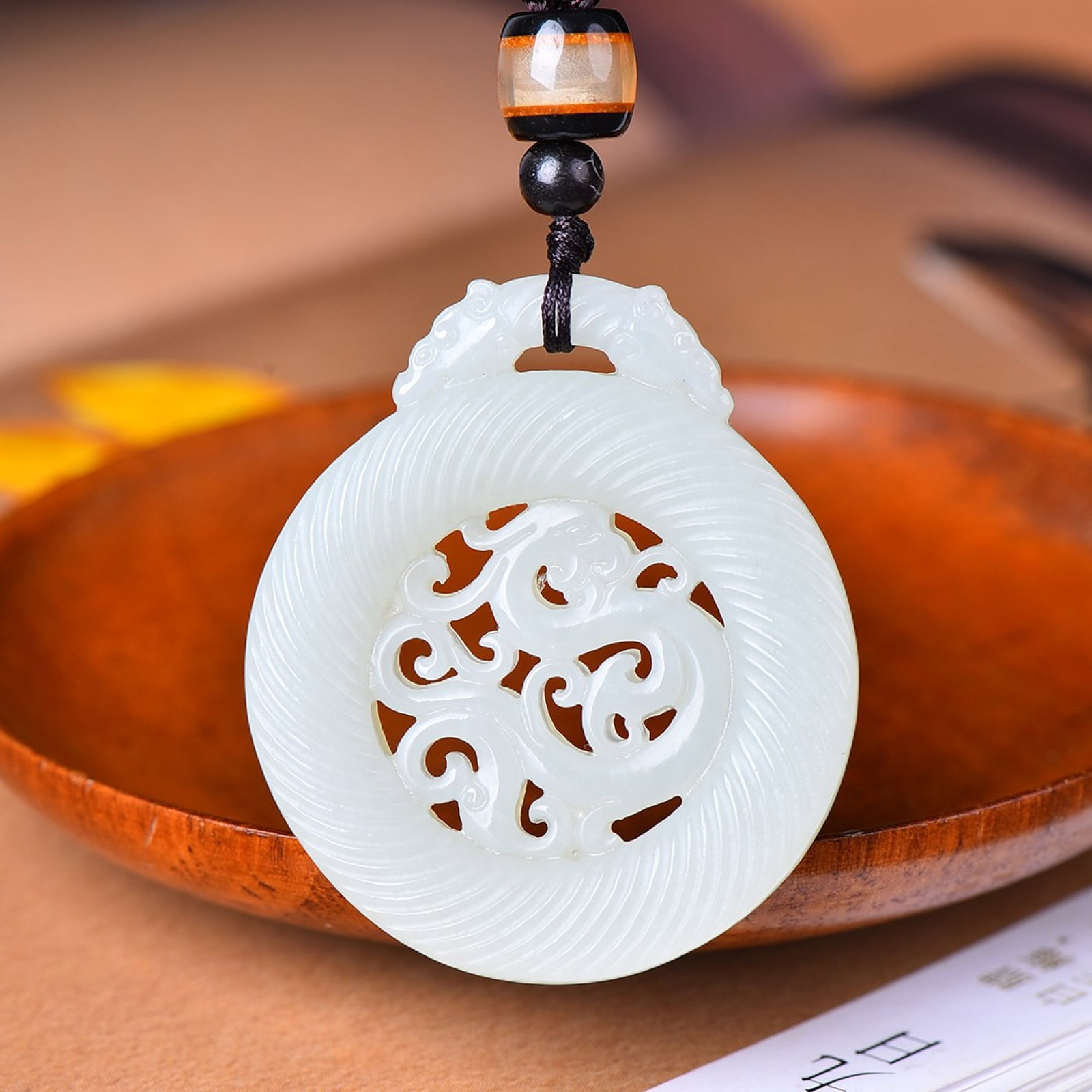 An Exquisite White Jade Phoenix Pattern Pendant - 3