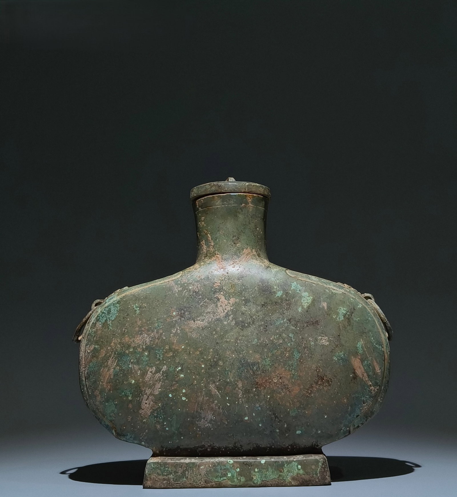 An Archaic Bronze Pot (1 of 9)