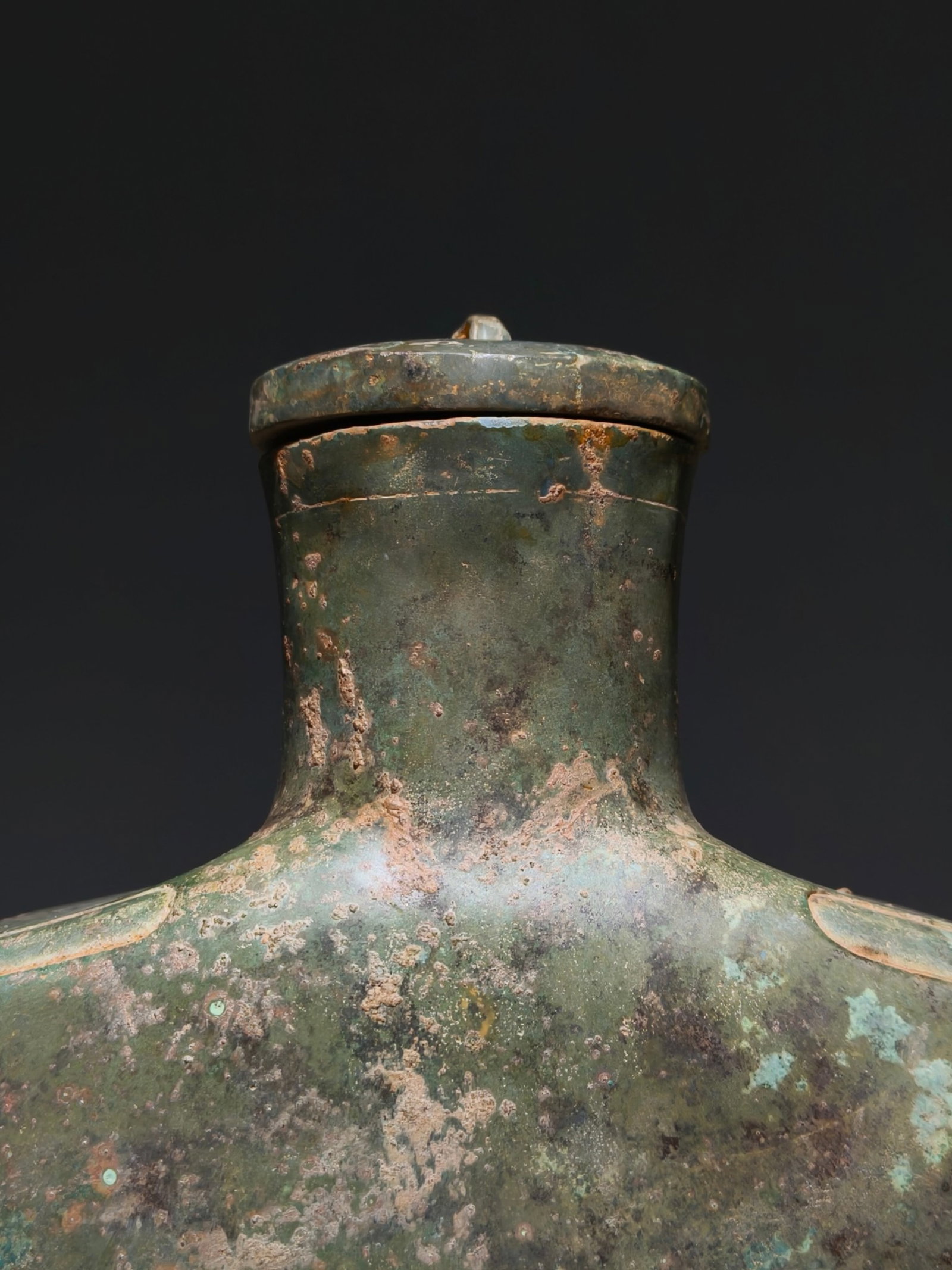 An Archaic Bronze Pot - 2