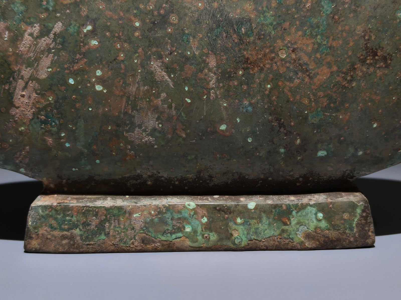 An Archaic Bronze Pot - 3