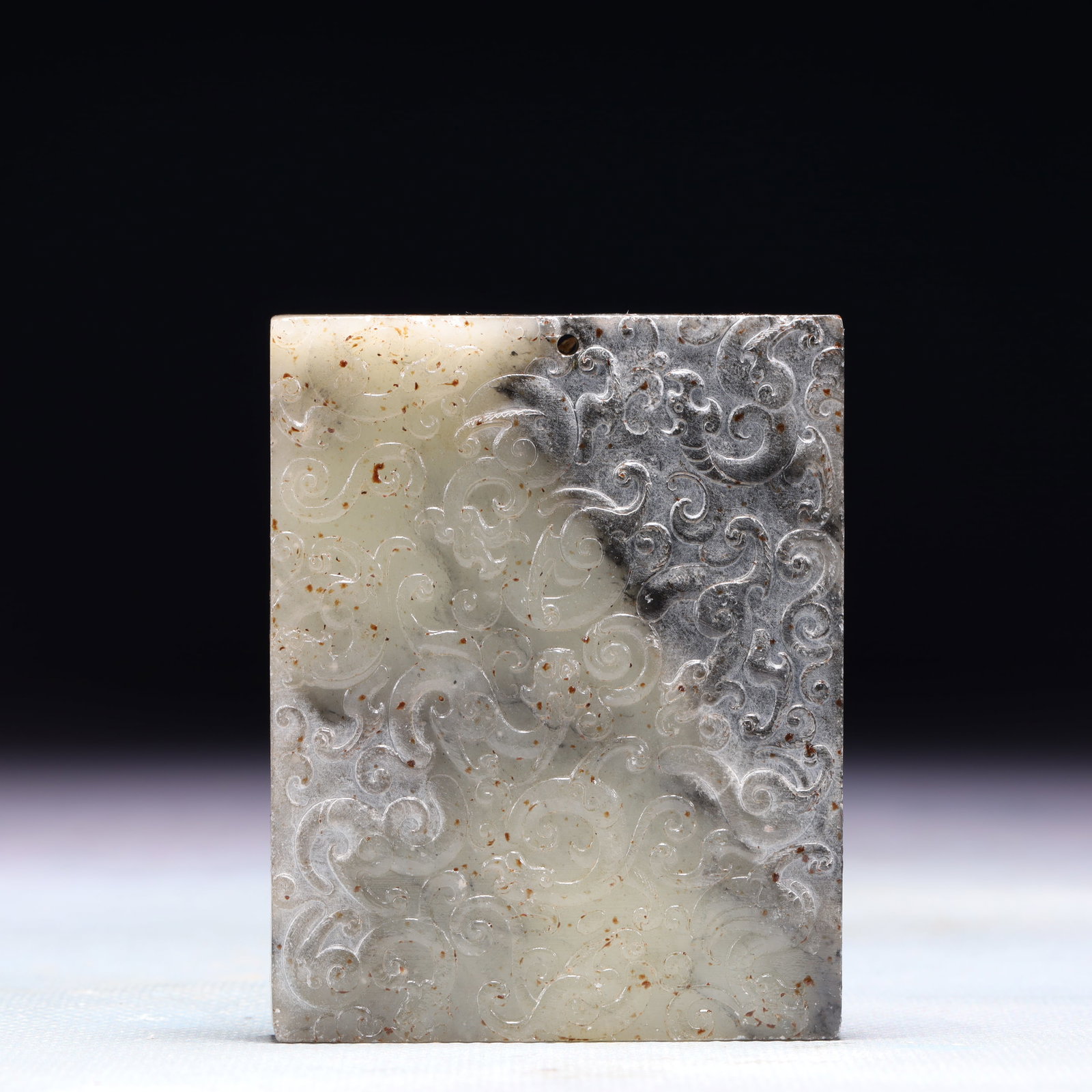 An Exquisite White Jade Beast Pattern Pendant - 4