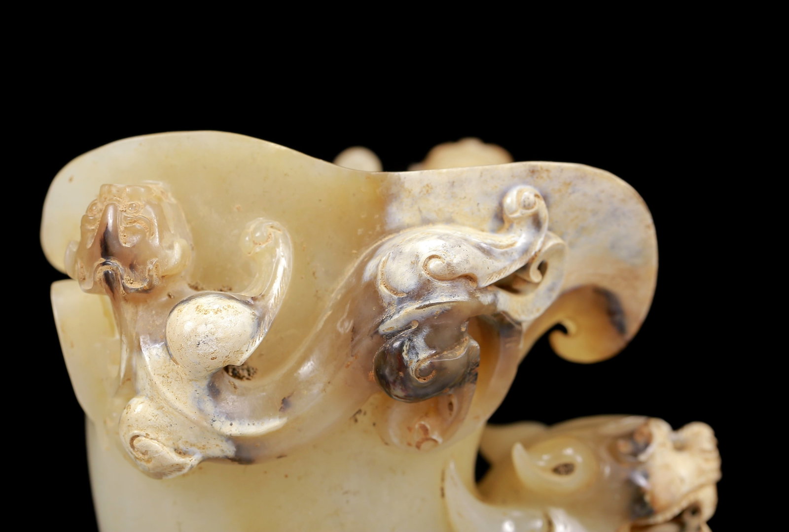 An Exquisite Yellow Jade Auspicious Beast Pattern Goblet - 3