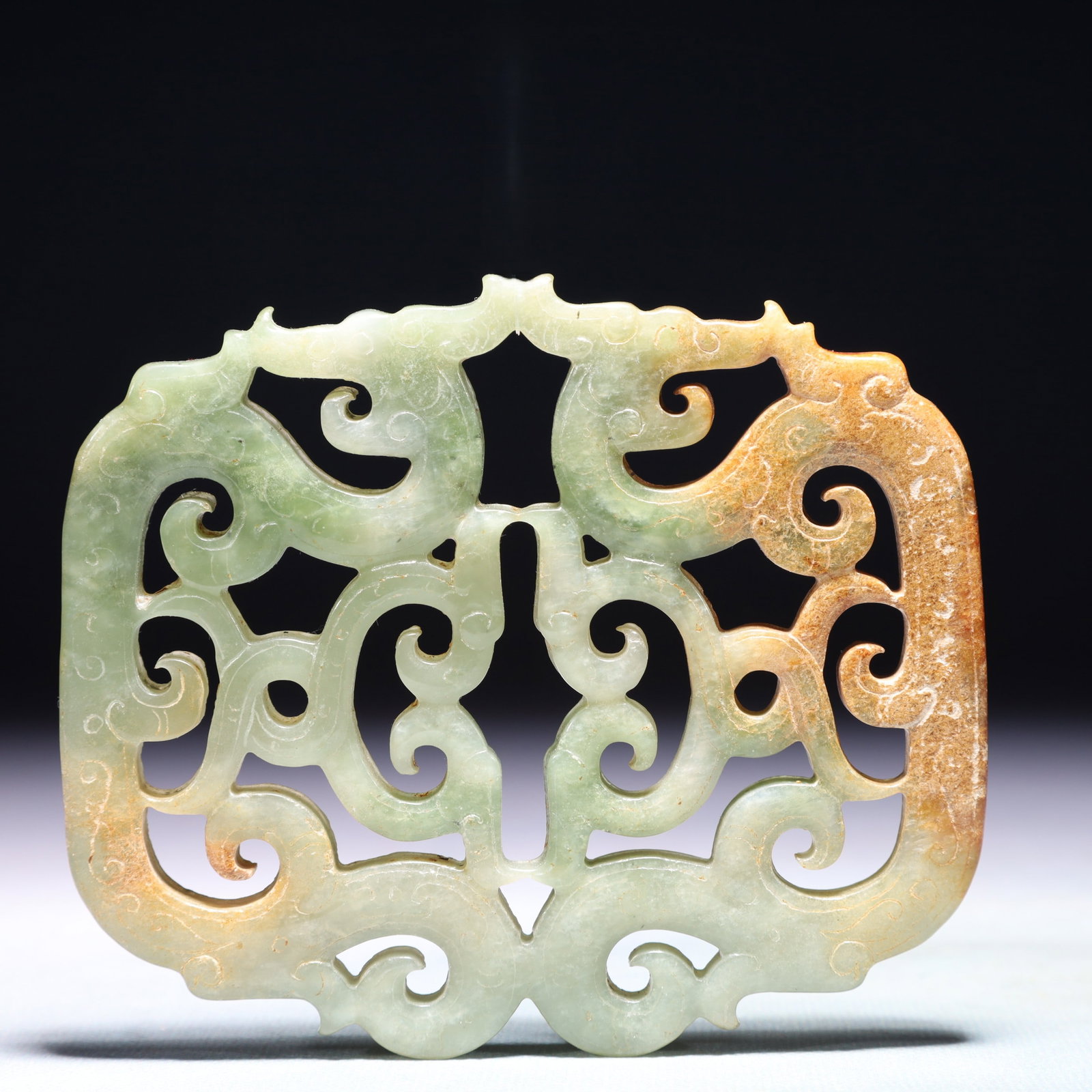 An Exquisite White Jade Dragon Pattern Pendant - 4
