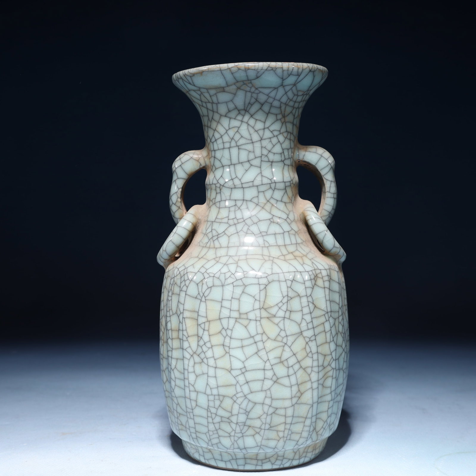 An Exquisite Guan yao Double-Ears Vase: An Exquisite Guan yao Double-Ears Vase Guan yao Double-Ears Vase,Song Dynasty,China,Size:4.3inx8.7in,Weight:800g 官窑双耳瓶,中国宋代