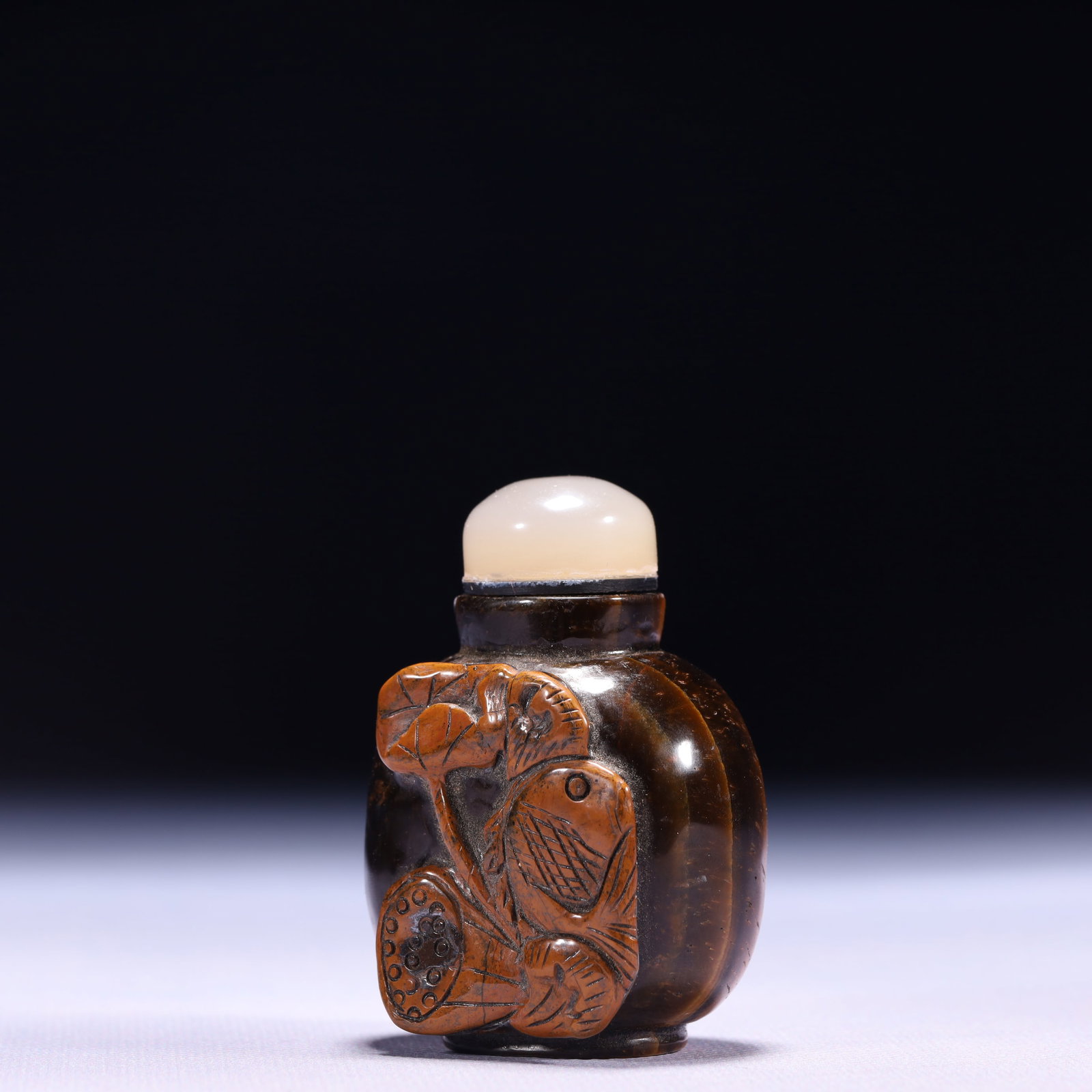 An Exquisite Agate Fish Pattern Snuff Bottle - 2