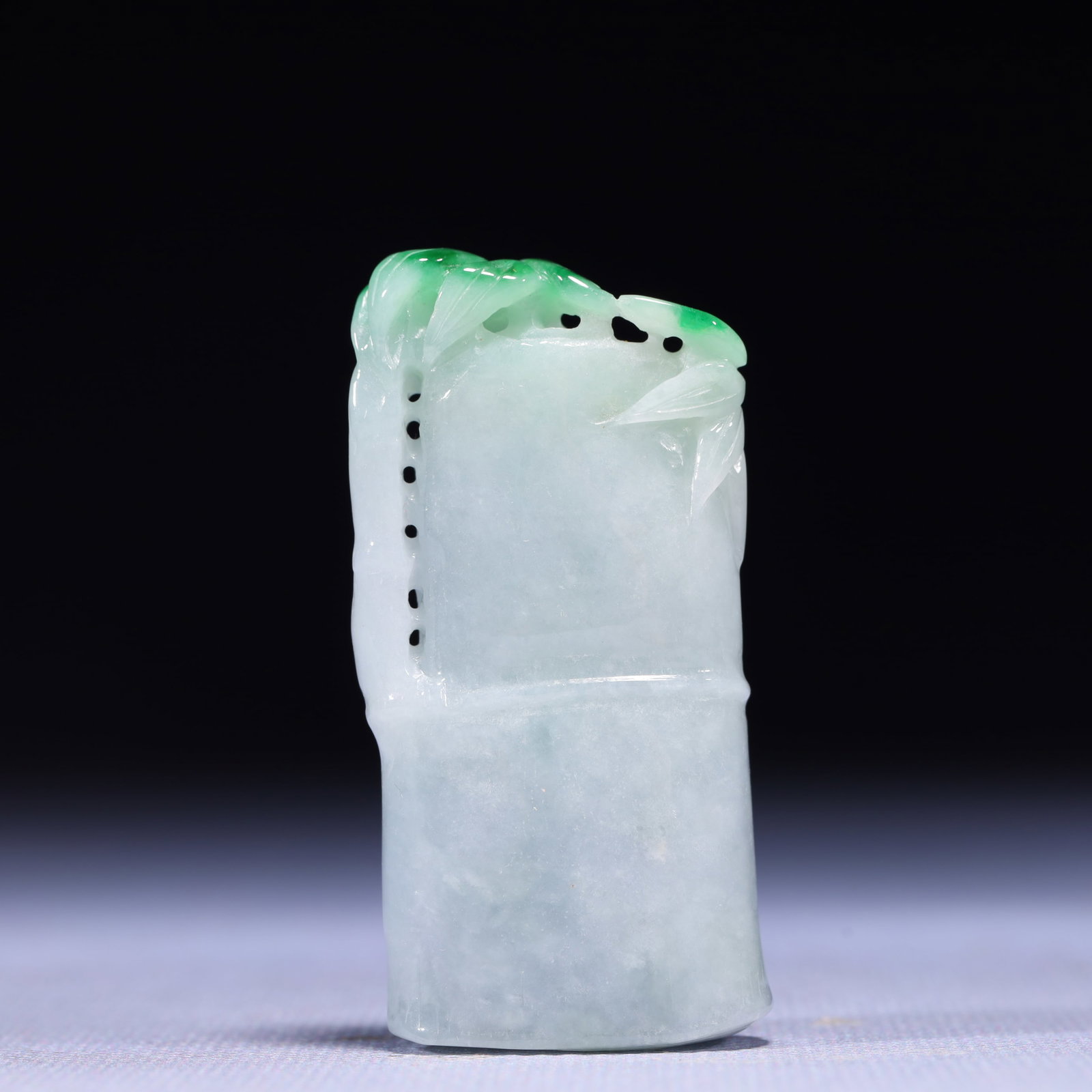 An Exquisite Jadeite Bamboo Pattern Pendant - 4
