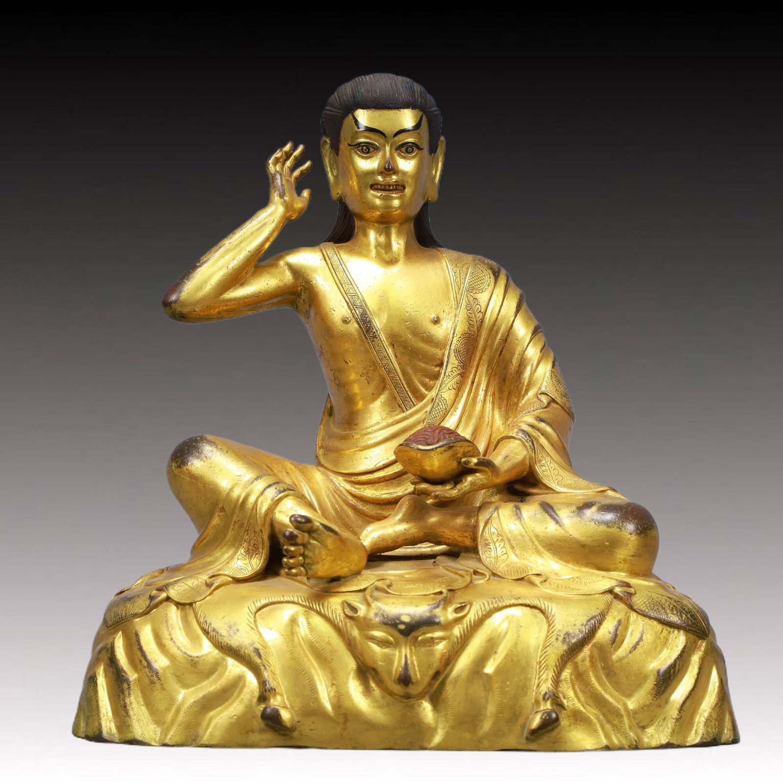 A Solemn Gilt Bronze Statue of Guru: A Solemn Gilt Bronze Statue of Guru,Ming Dynasty, China,Size:11.4inx7.1inx11.4inWeight:6950g 铜鎏金上师像,中国明代