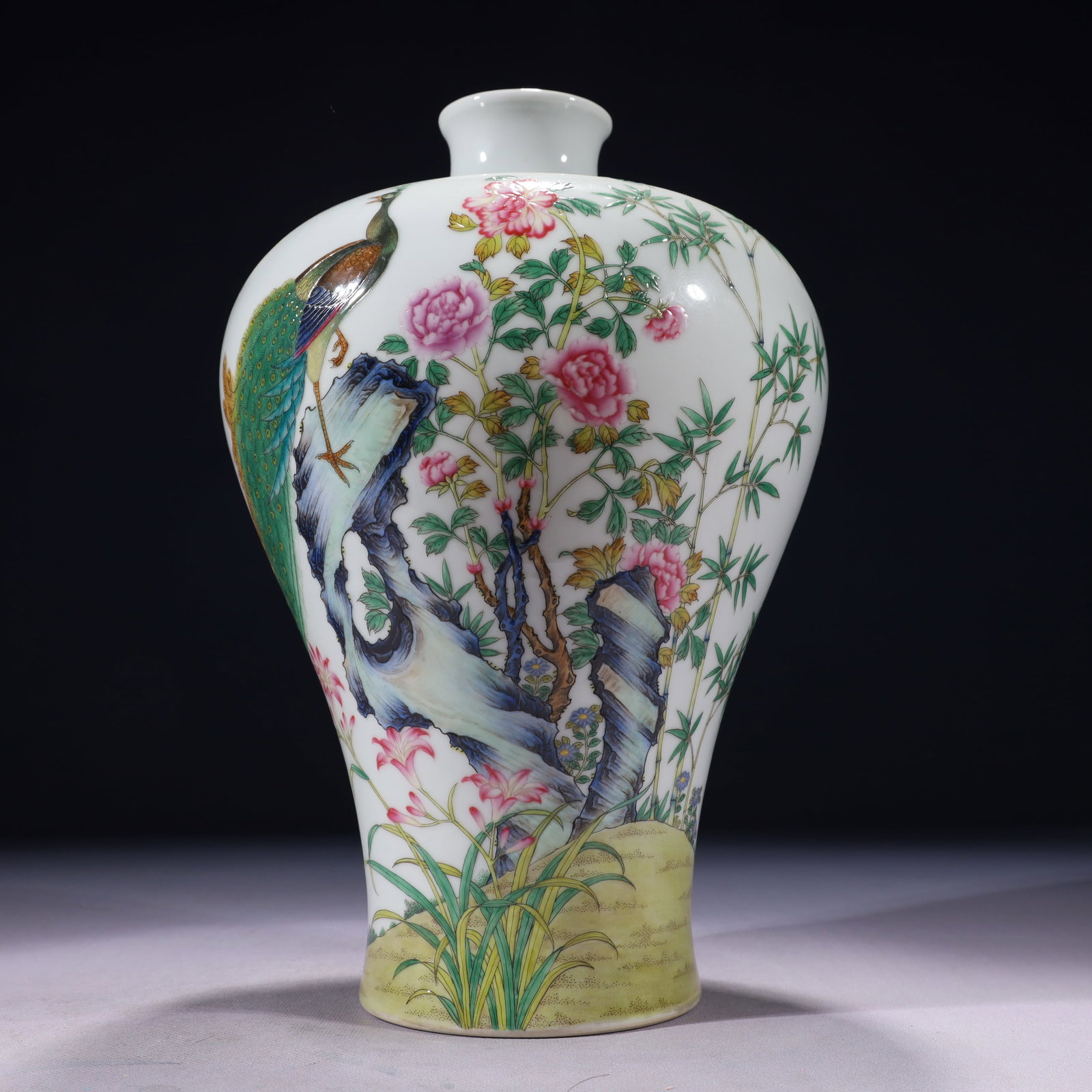 An Exquisite Famille-Rose Flower and Bird Pattern Vase,with poem: An Exquisite Famille-Rose Flower and Bird Pattern Vase,with poem,Qing Dynasty,China,Qianlong Six-character Mark,Size:7.5inx13in,Weight:3100g 粉彩花鸟纹瓶,带&#