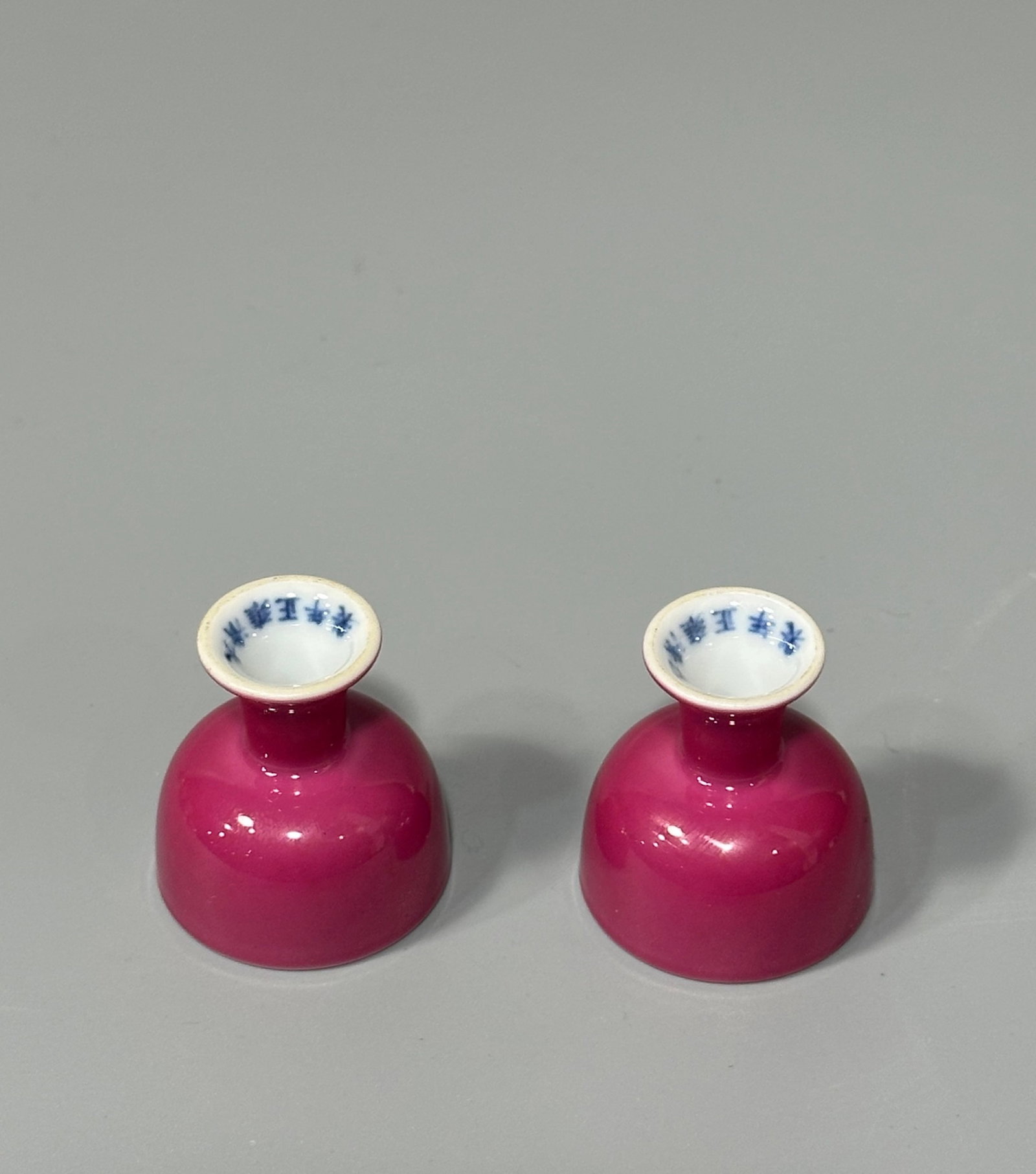 A Pair of Exquisite Ruby Red-Glazed Stem Cups - 5