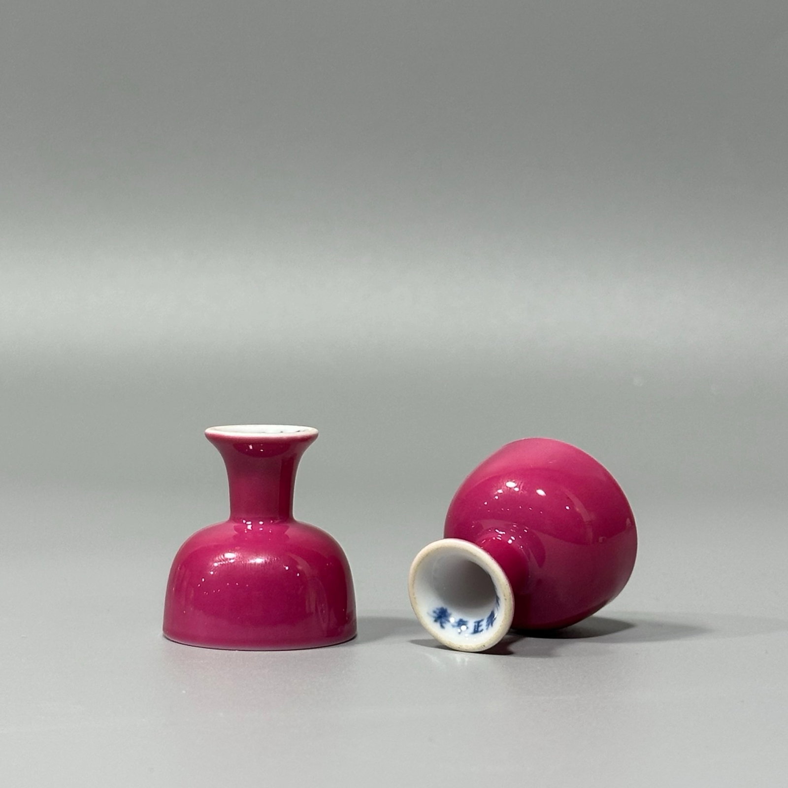 A Pair of Exquisite Ruby Red-Glazed Stem Cups - 6