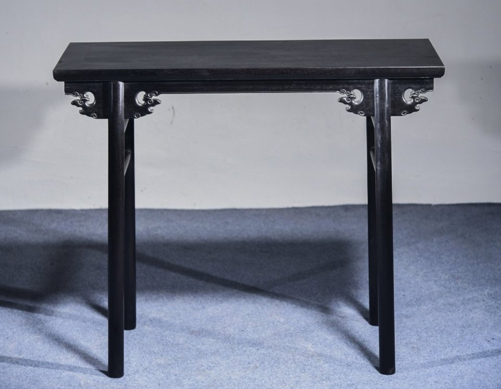 An Exquisite Zitanwood Auspicious Cloud Pattern Long Table - 3