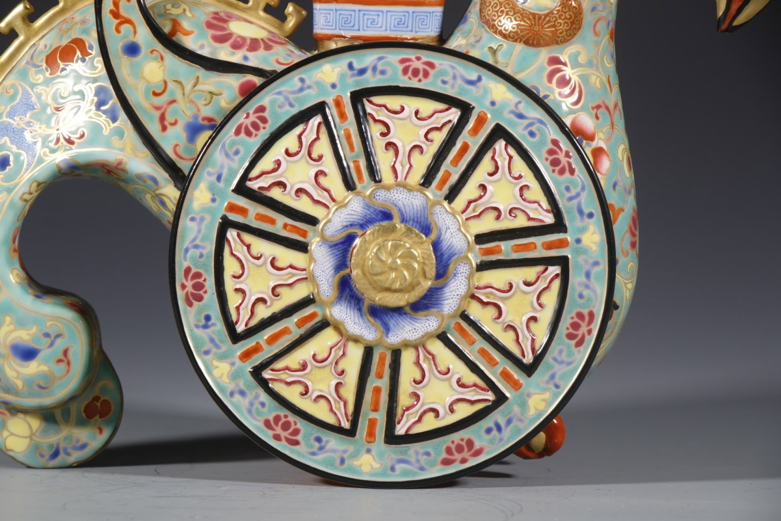 An Exquisite Enamel Lotus Pattern Phoenix Cup - 2