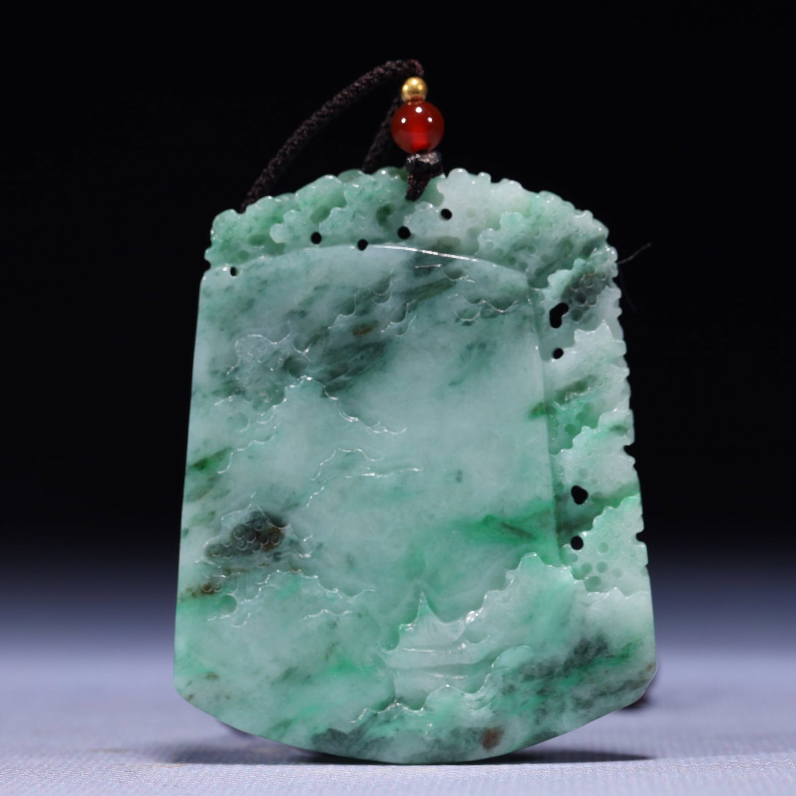 An Exquisite Jadeite Landscape Pattern Pendant - 4