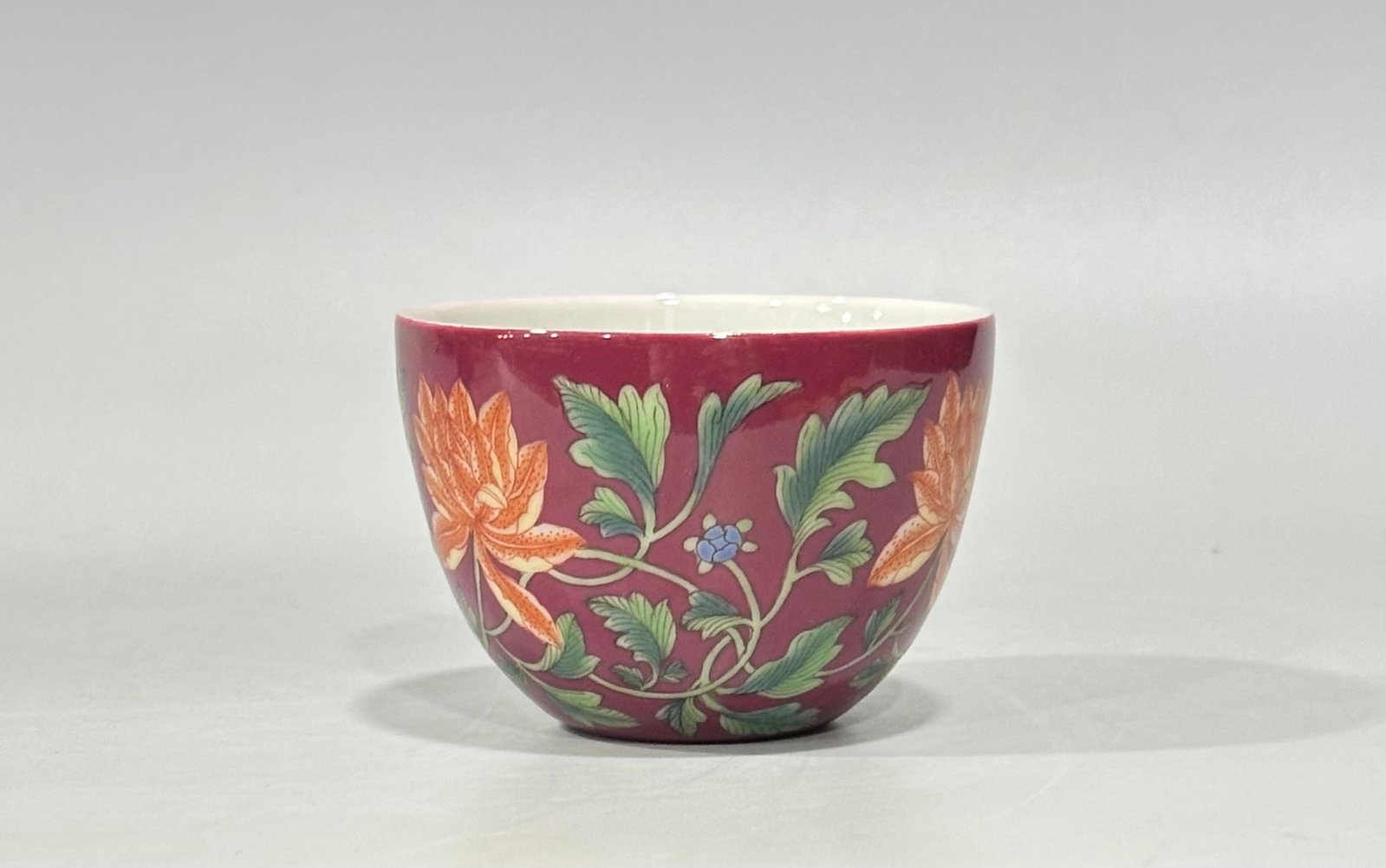 An Exquisite Ruby Red-Glazed Enamel Flower Pattern Cup - 2