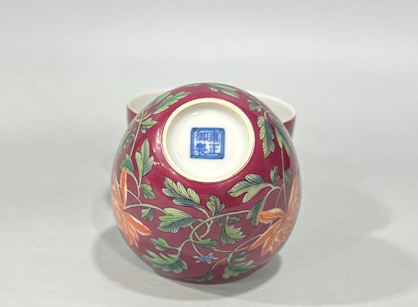 An Exquisite Ruby Red-Glazed Enamel Flower Pattern Cup - 5