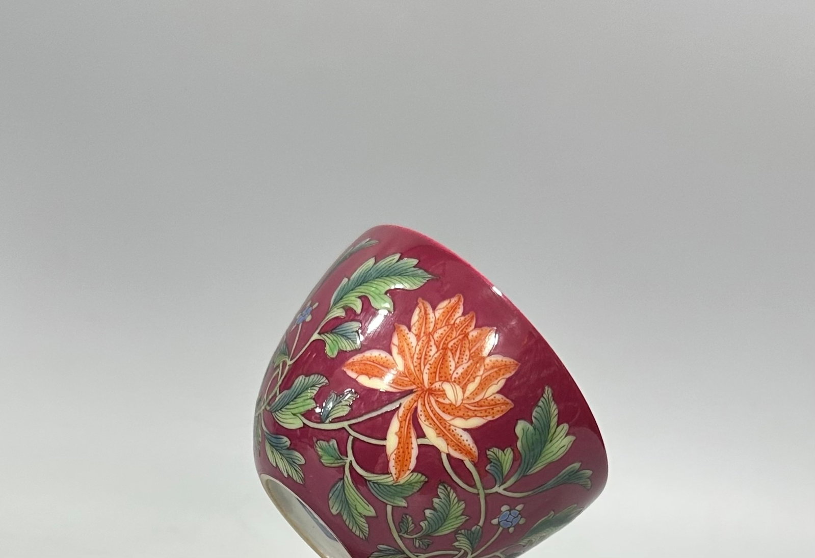 An Exquisite Ruby Red-Glazed Enamel Flower Pattern Cup - 6