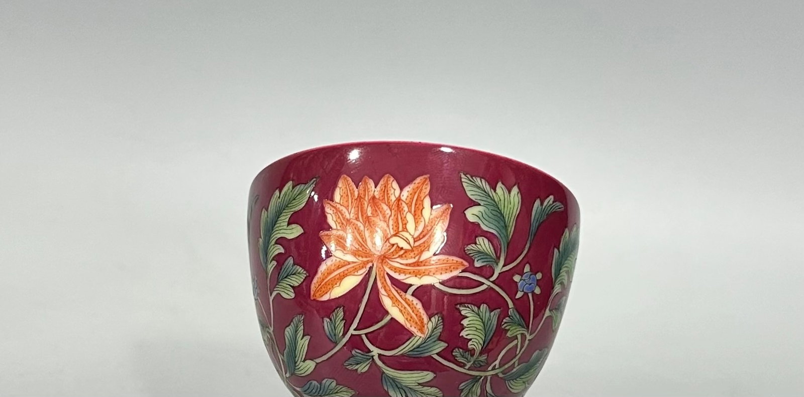 An Exquisite Ruby Red-Glazed Enamel Flower Pattern Cup - 7
