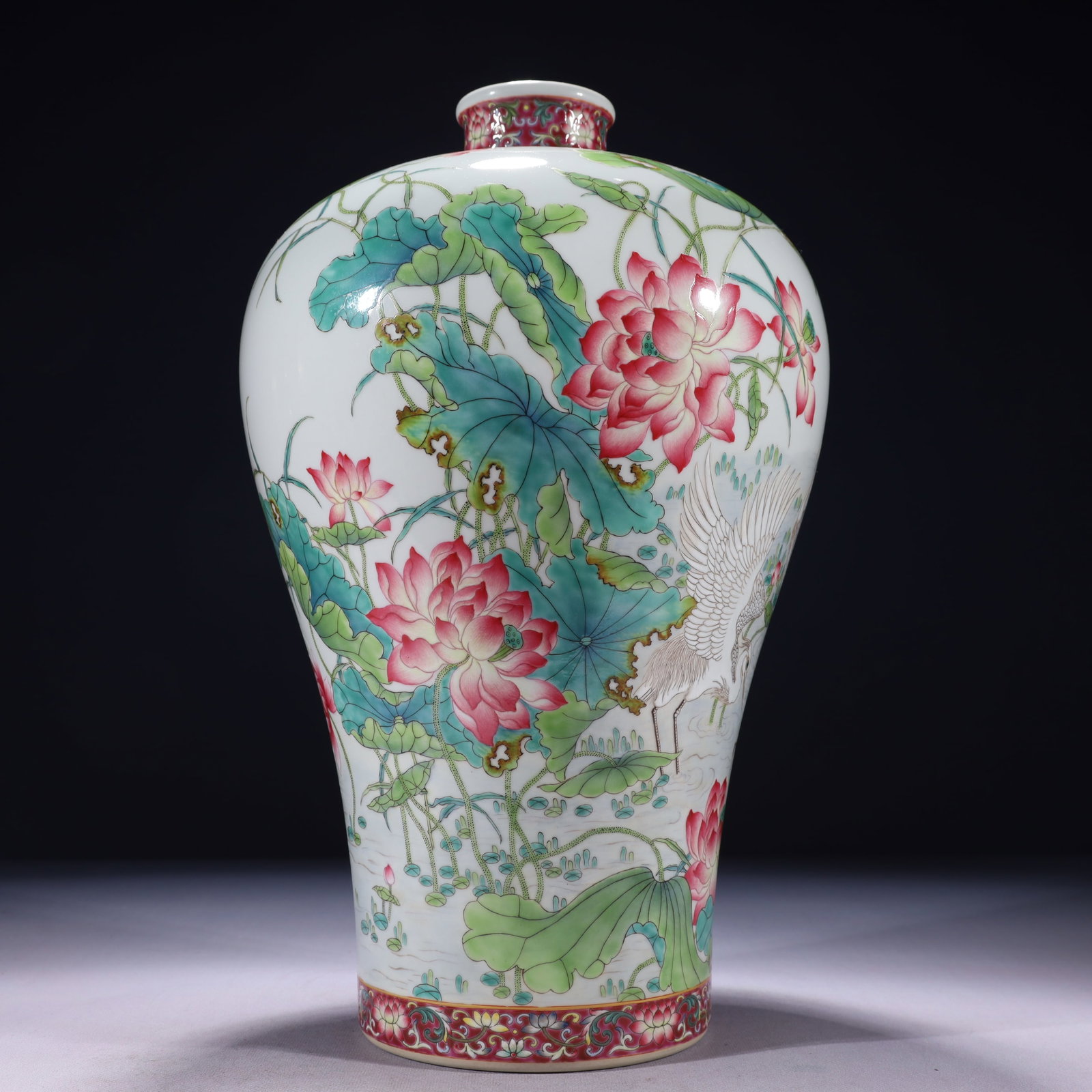 An Exquisite Famille-Rose Flower and Crane Pattern Vase,with poem: An Exquisite Famille-Rose Flower and Crane Pattern Vase,with poem,Qing Dynasty,China,Yongzheng Six-character Mark,Size:8.7inx15.7in,Weight:4300g 粉彩花卉鹤纹瓶