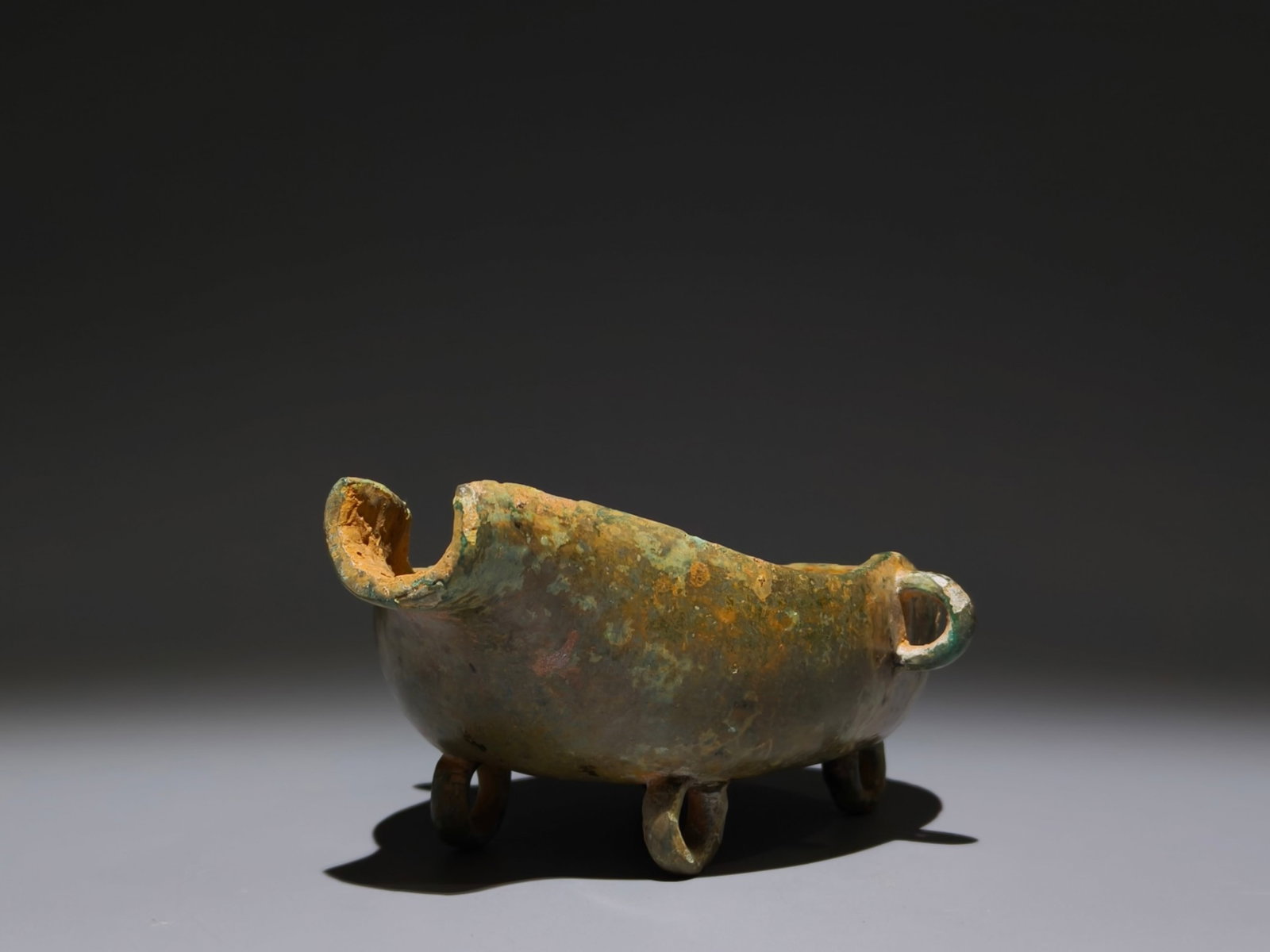An Archaic Bronze Cup - 6