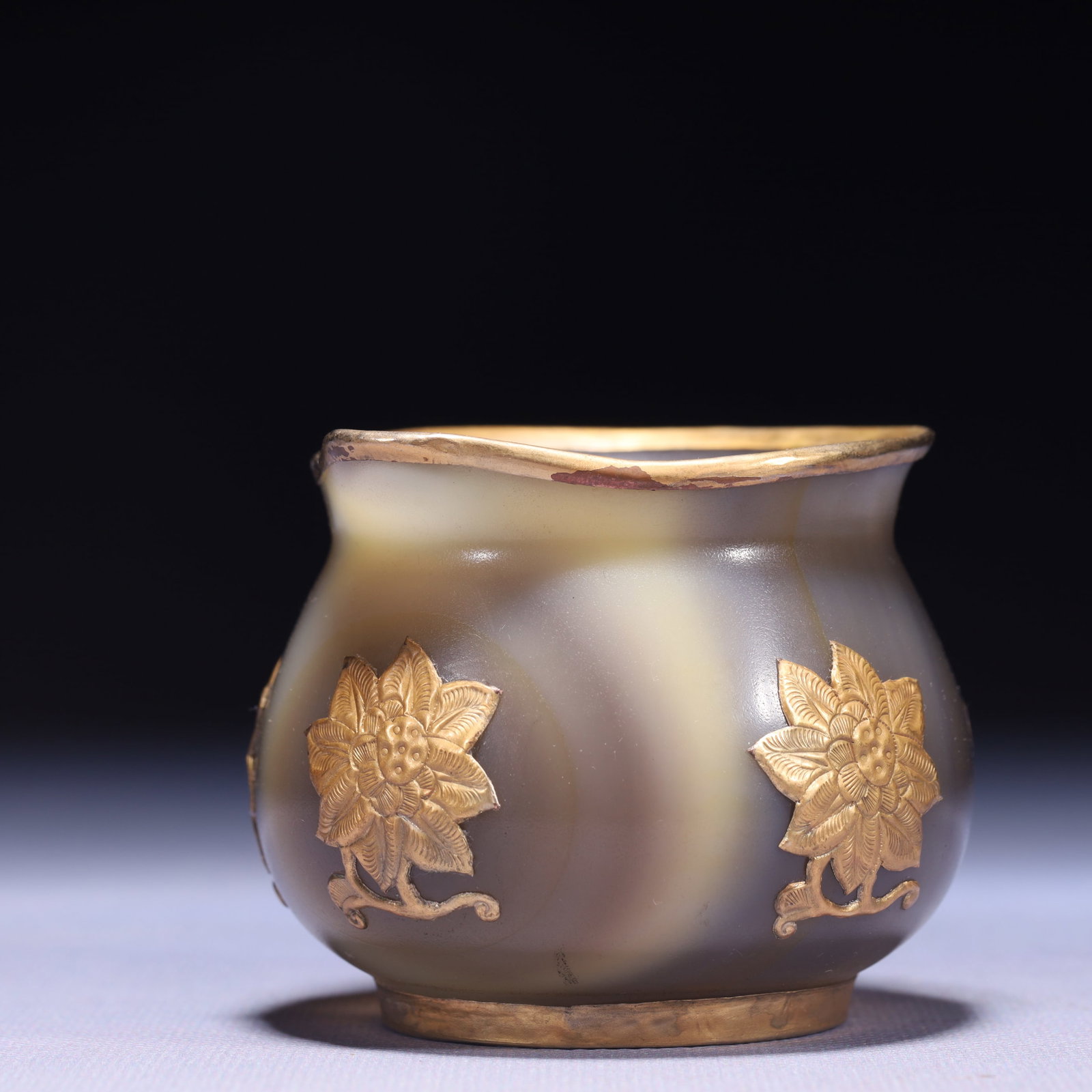 An Exquisite Agate Flower Pattern Cup - 2