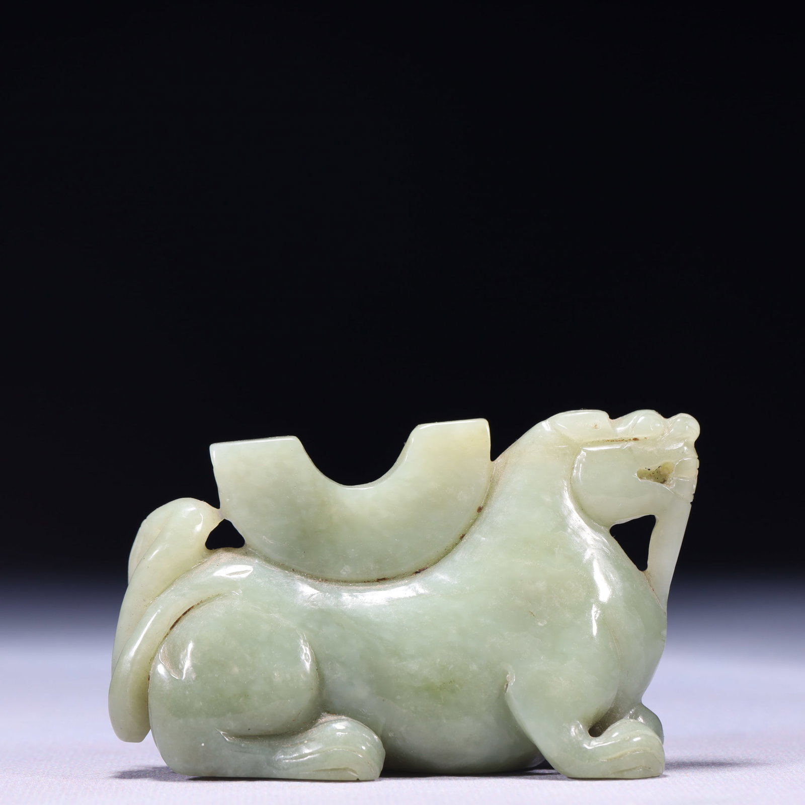 An Exquisite Green Jade Beast Ornament: An Exquisite Green Jade Beast Ornament,Qing Dynasty,China,Size:3.3inx1.2inx2.2in,Weight:201g 青玉兽摆件,中国清代