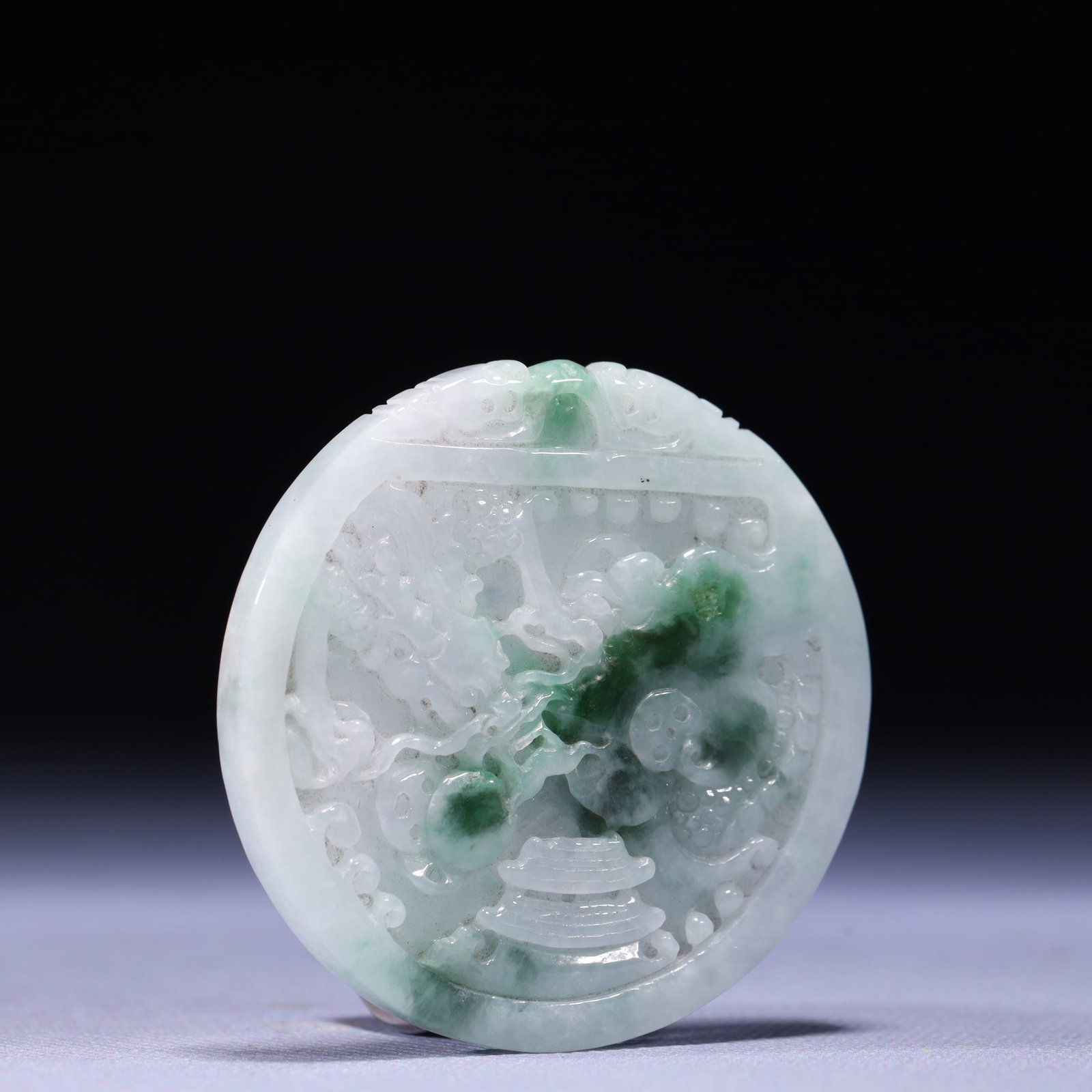 An Exquisite Jadeite Dragon Pattern Pendant - 3