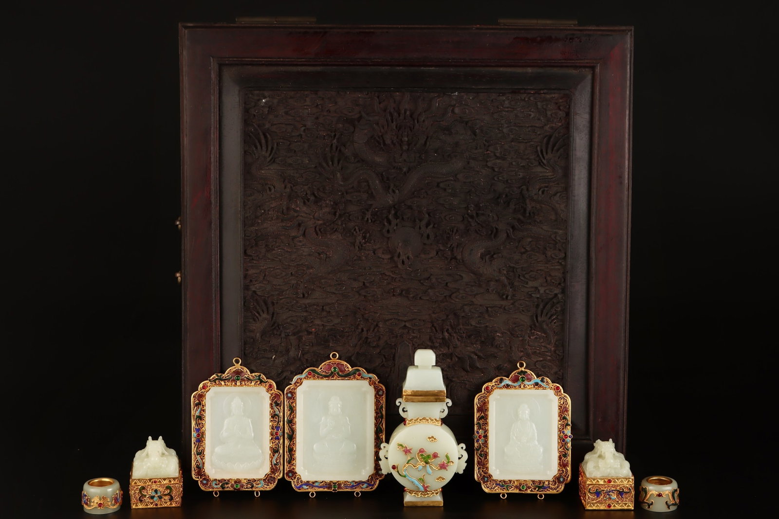 A Set of Fine Filigree and Gilding Inlaid White Jade Figure Pattern Ornaments: A Set of Fine Filigree and Gilding Inlaid White Jade Figure Pattern Ornaments,Qing Dynasty,China,Size:(Ornament)13.8inx13.8inx6.7in,(Pendant)3.5inx5.5in,3.9inx5.9in,(Thumb Ring)1.4inx1in,(Seal)2inx2in
